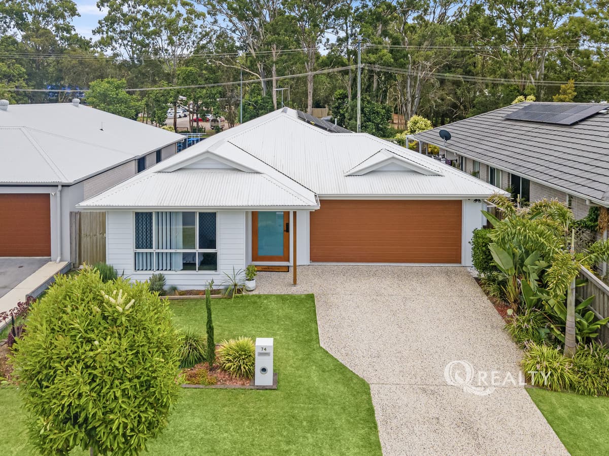 74 Bayswood Circuit, Redland Bay, Redland Bay — photo 1 of 5
