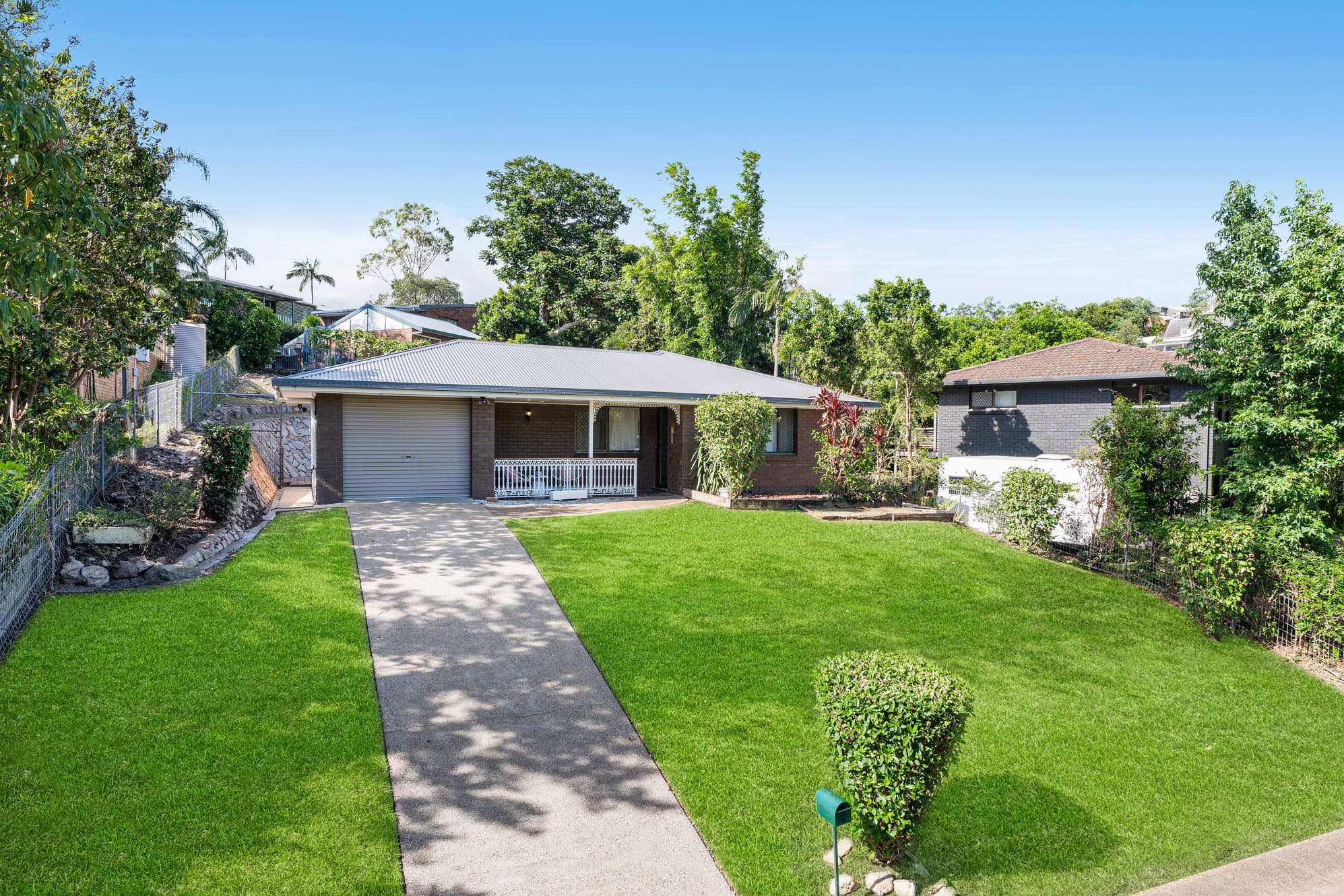 5 Birrilee Street, Carina Heights - Image 1