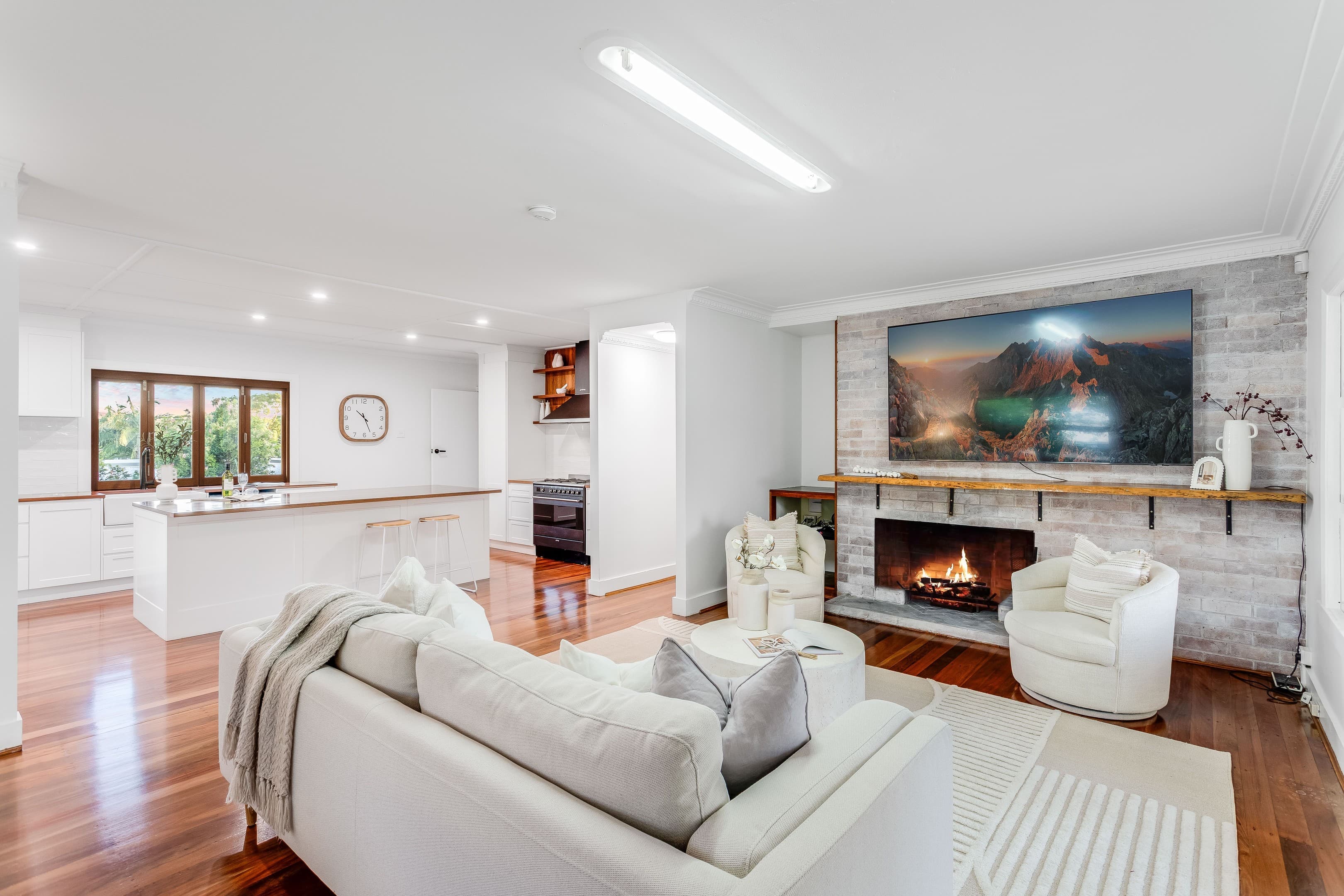2303 Wynnum Road, Wynnum, Wynnum — photo 1 of 5