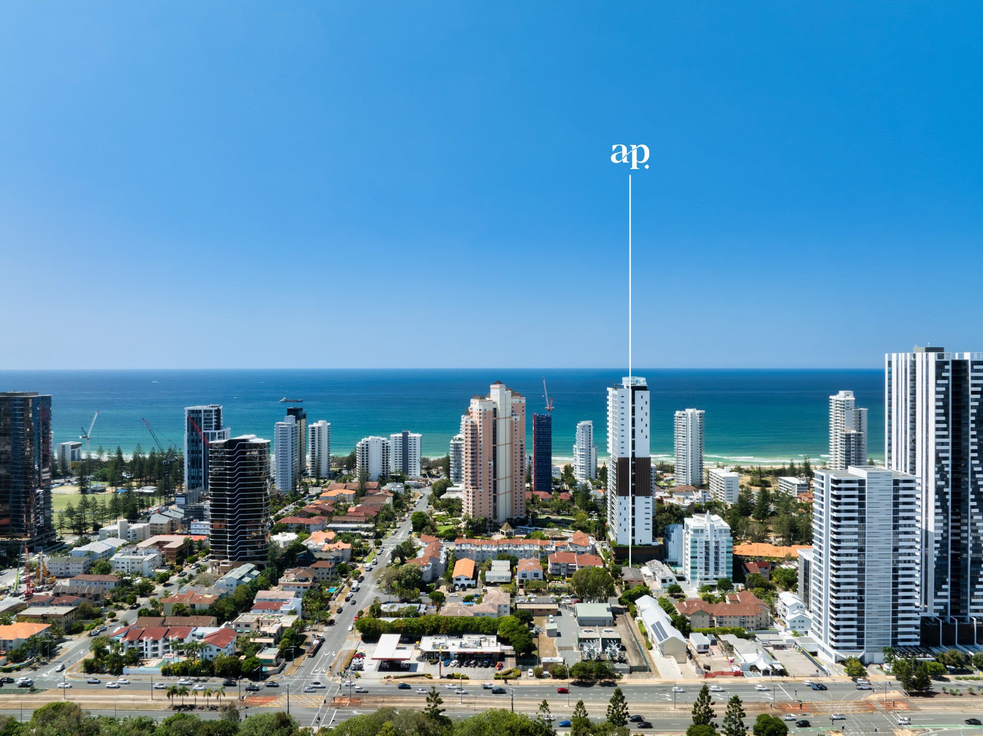 13 Jubilee Avenue, Broadbeach — photo 1 of 5