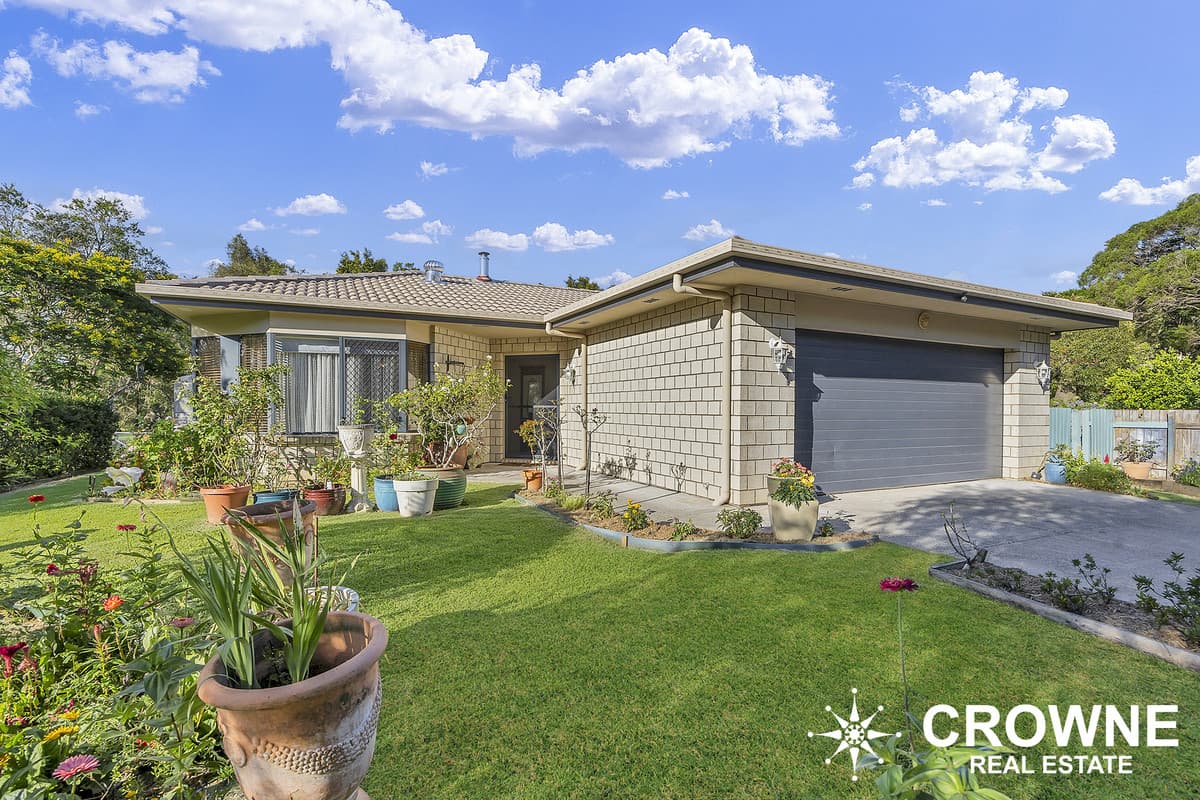 5 Palm Court, Bellbowrie, Bellbowrie — photo 1 of 5