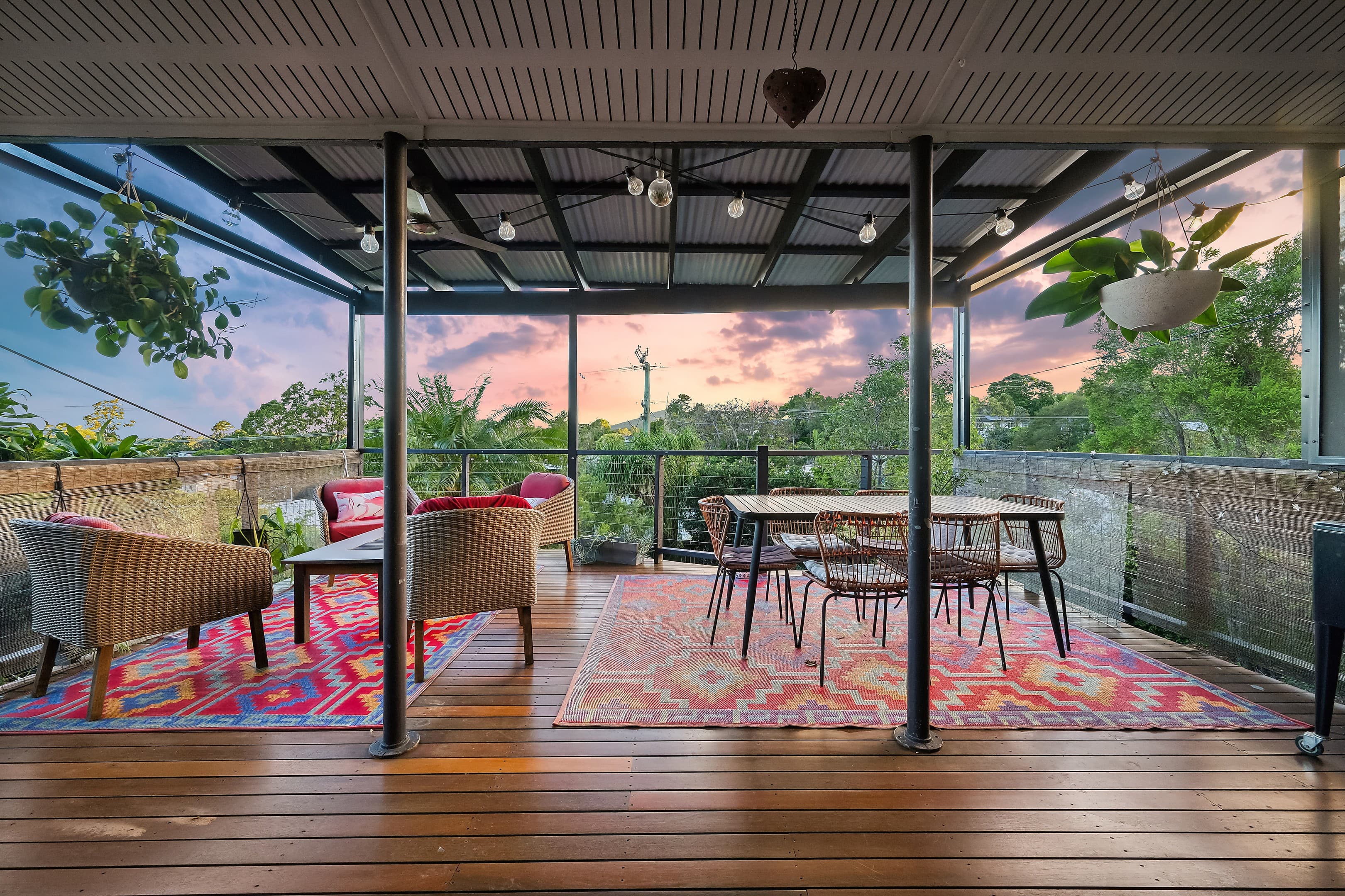20 Cobbity Crescent, Arana Hills, Arana Hills — photo 1 of 5