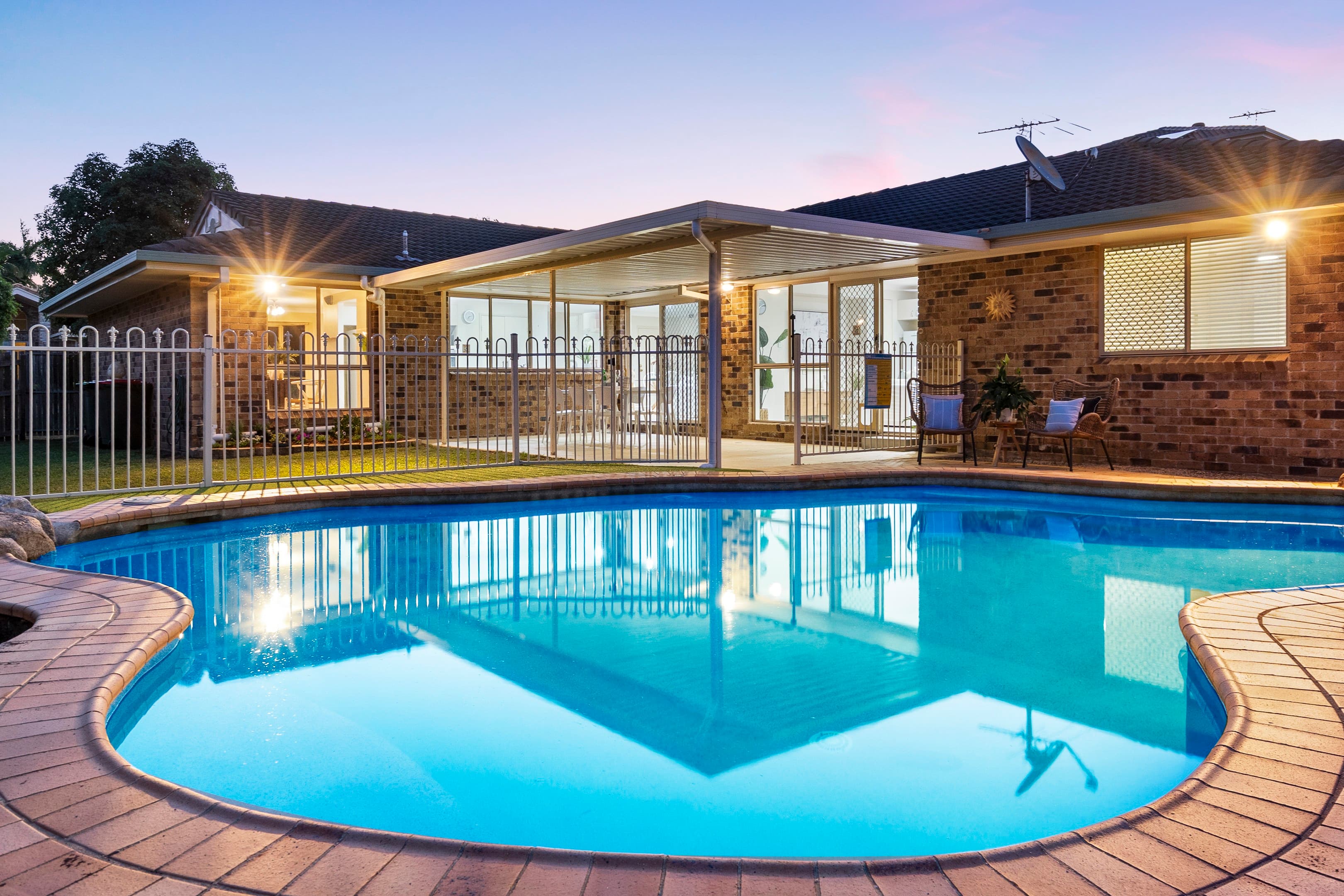 7 Lynford Place, Bridgeman Downs, Bridgeman Downs — photo 1 of 5