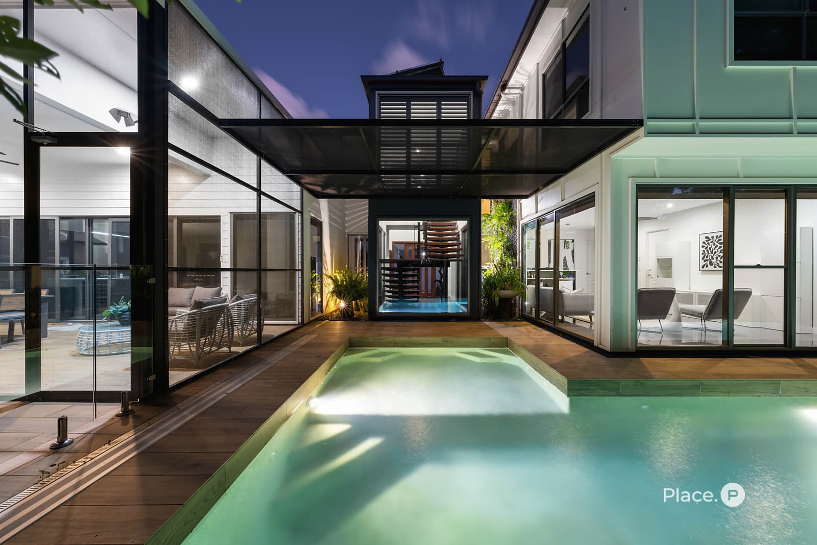 286a Nudgee Road, Hendra, Hendra — photo 1 of 5