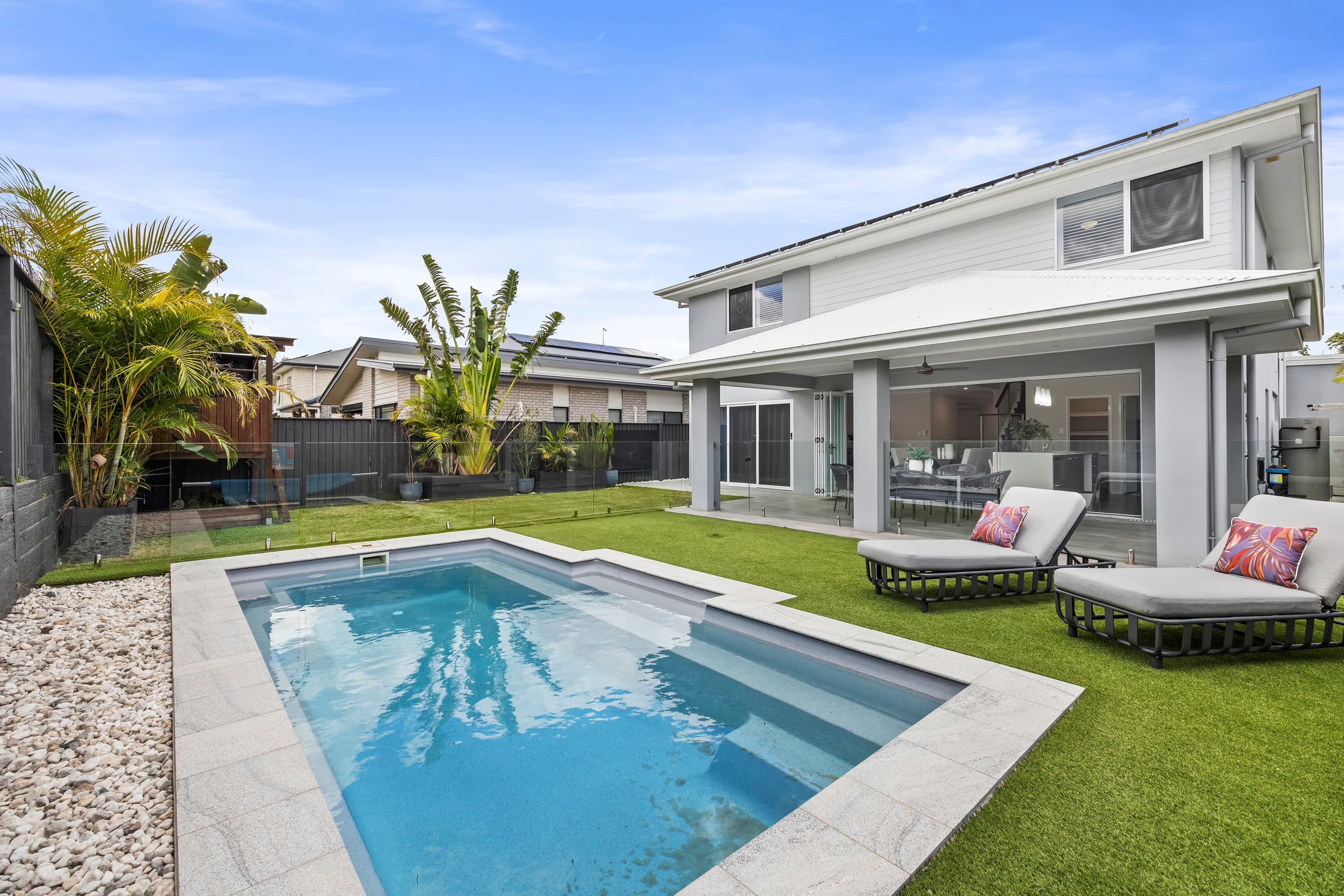 23 Windsor Drive, Upper Kedron, Upper Kedron — photo 1 of 5