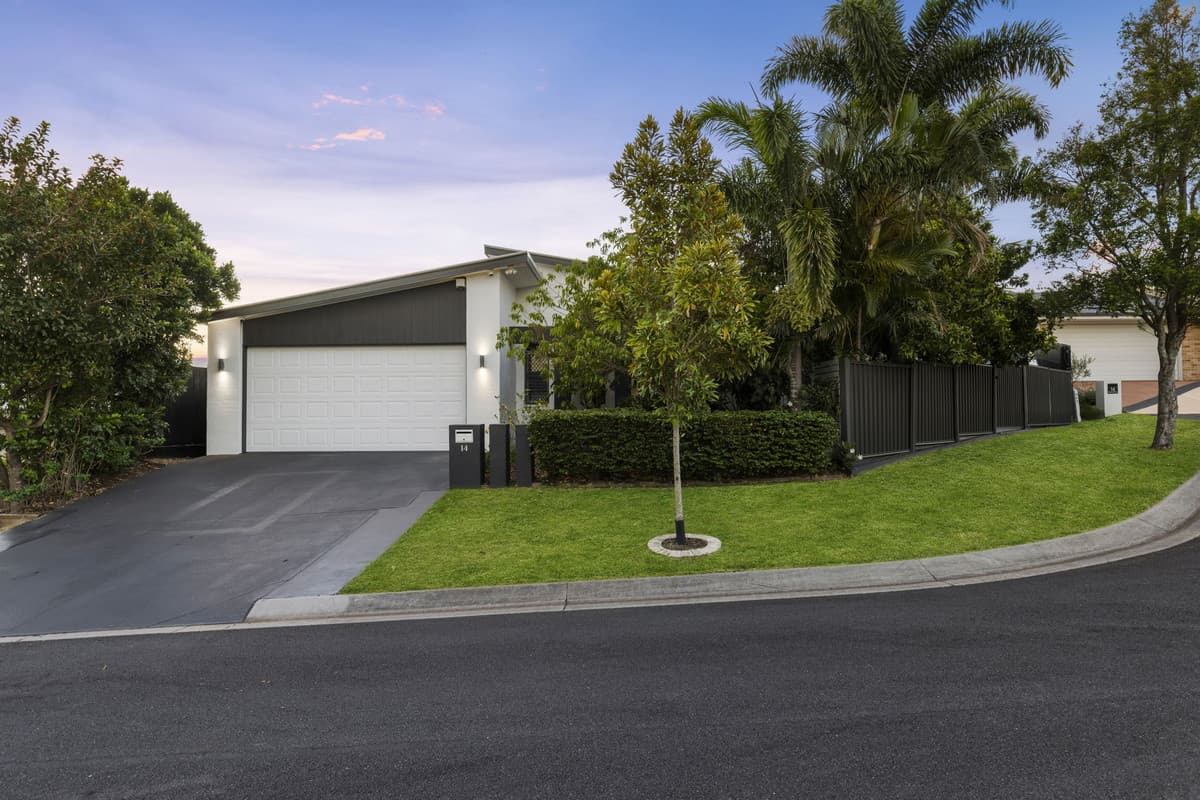 14 Daphne Place, Wakerley, Wakerley — photo 1 of 5