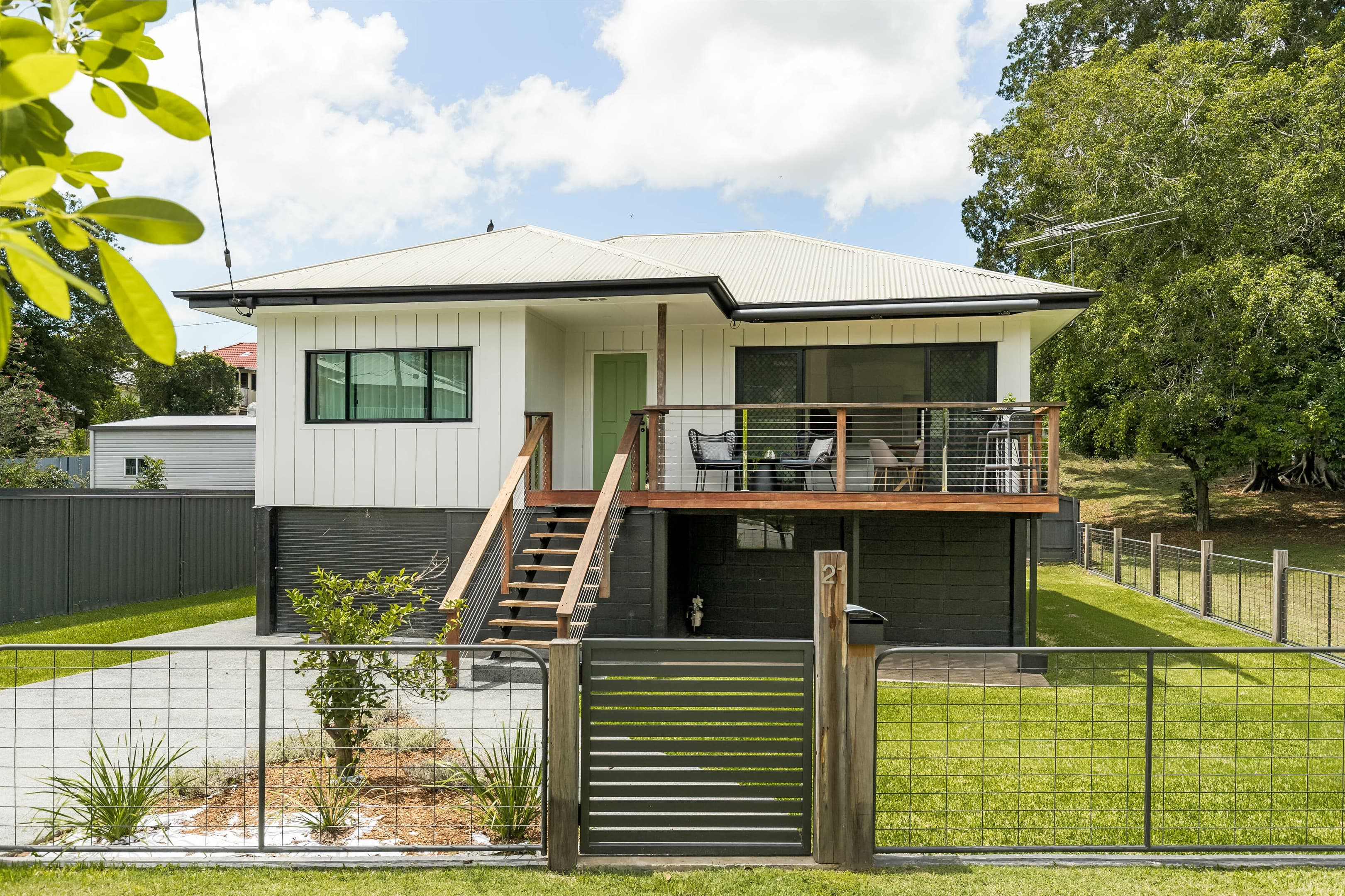 21 Charlotte St, Wavell Heights, Wavell Heights — photo 1 of 5