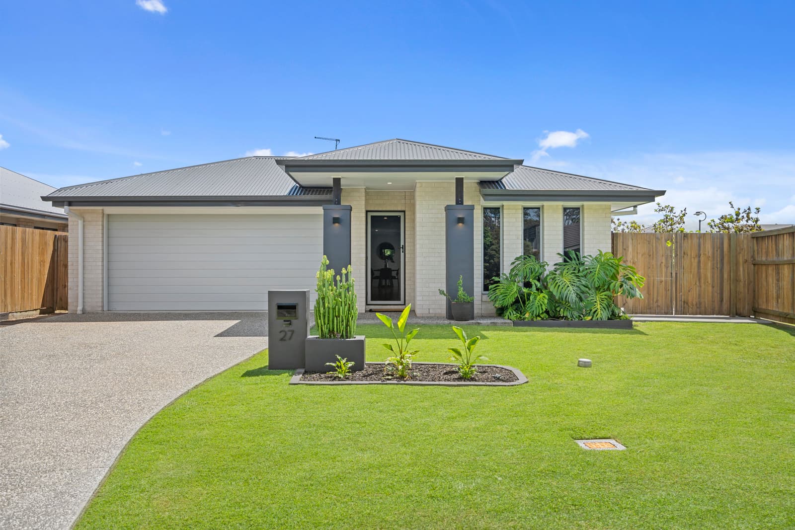 27 Kalbarrie Terrace, Thornlands, Thornlands — photo 1 of 5