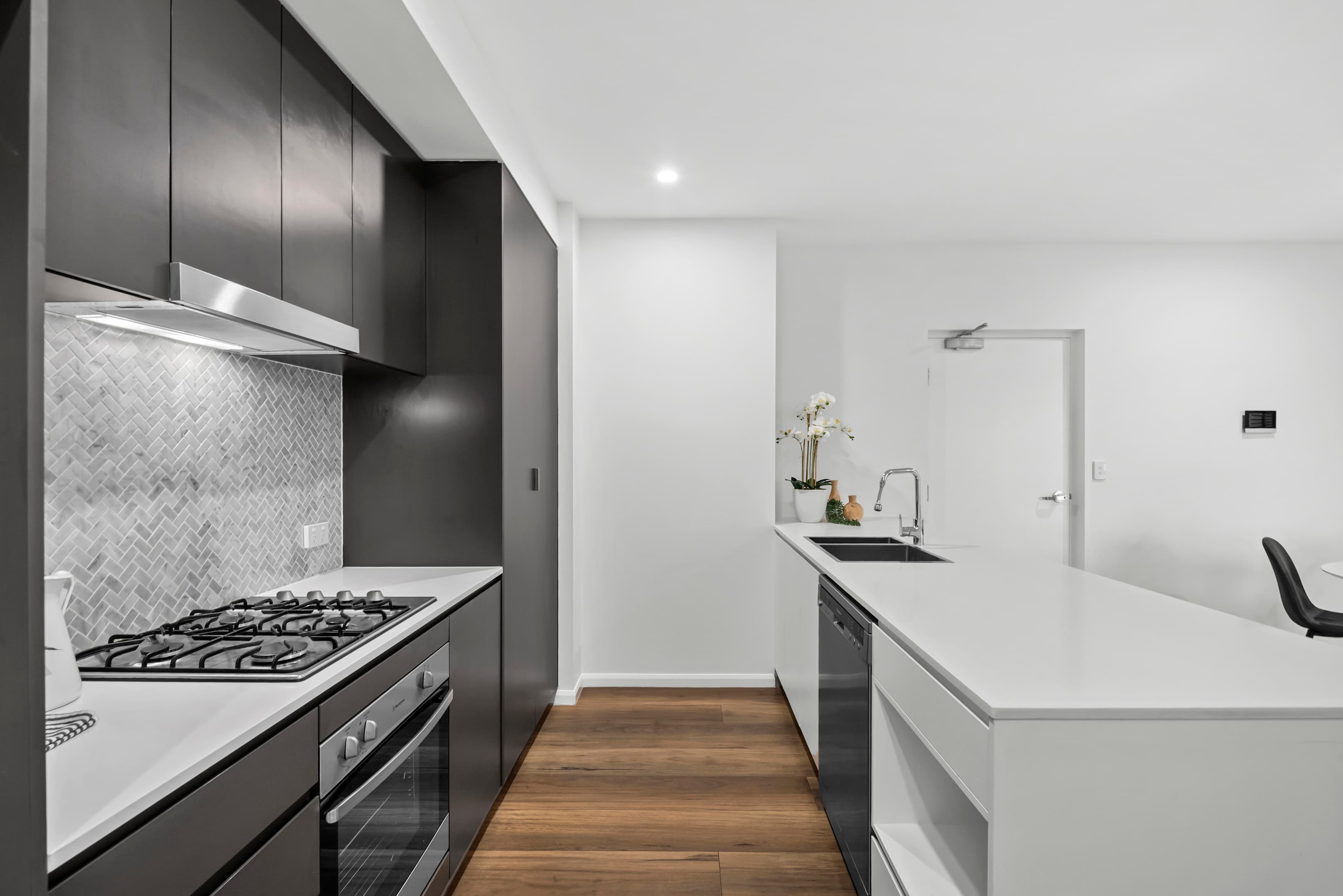 109/10 Curwen Terrace, Chermside, Chermside — photo 1 of 5