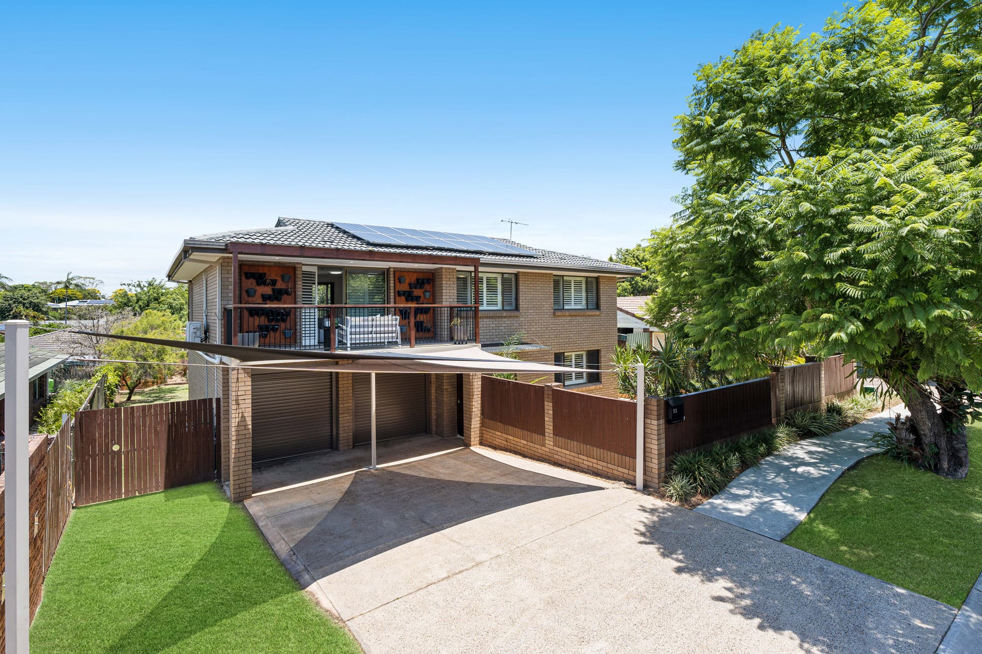 93 Meadowlands Road, Carindale, Carindale — photo 1 of 5