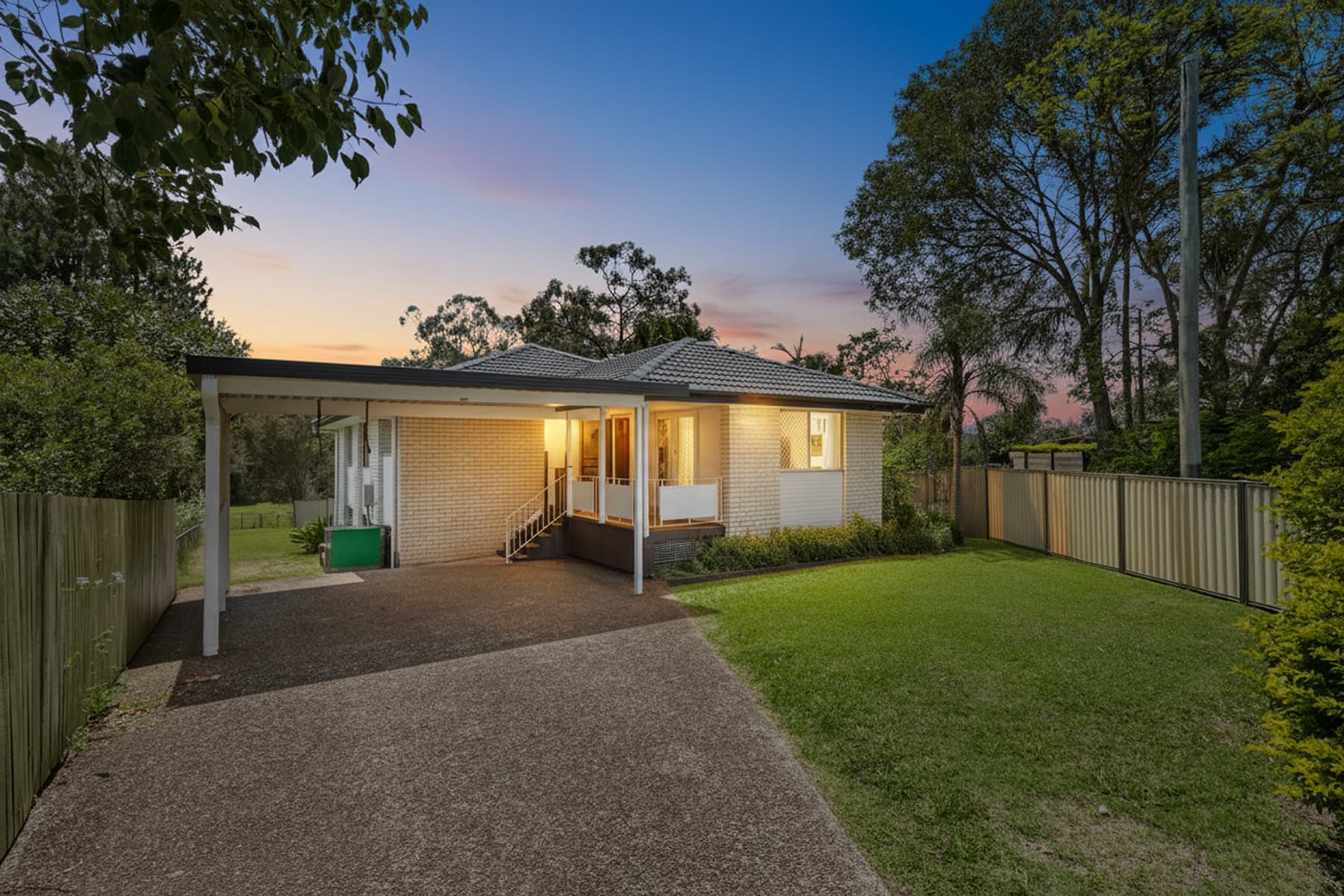 18 Bellis Street, Daisy Hill, Daisy Hill — photo 1 of 5
