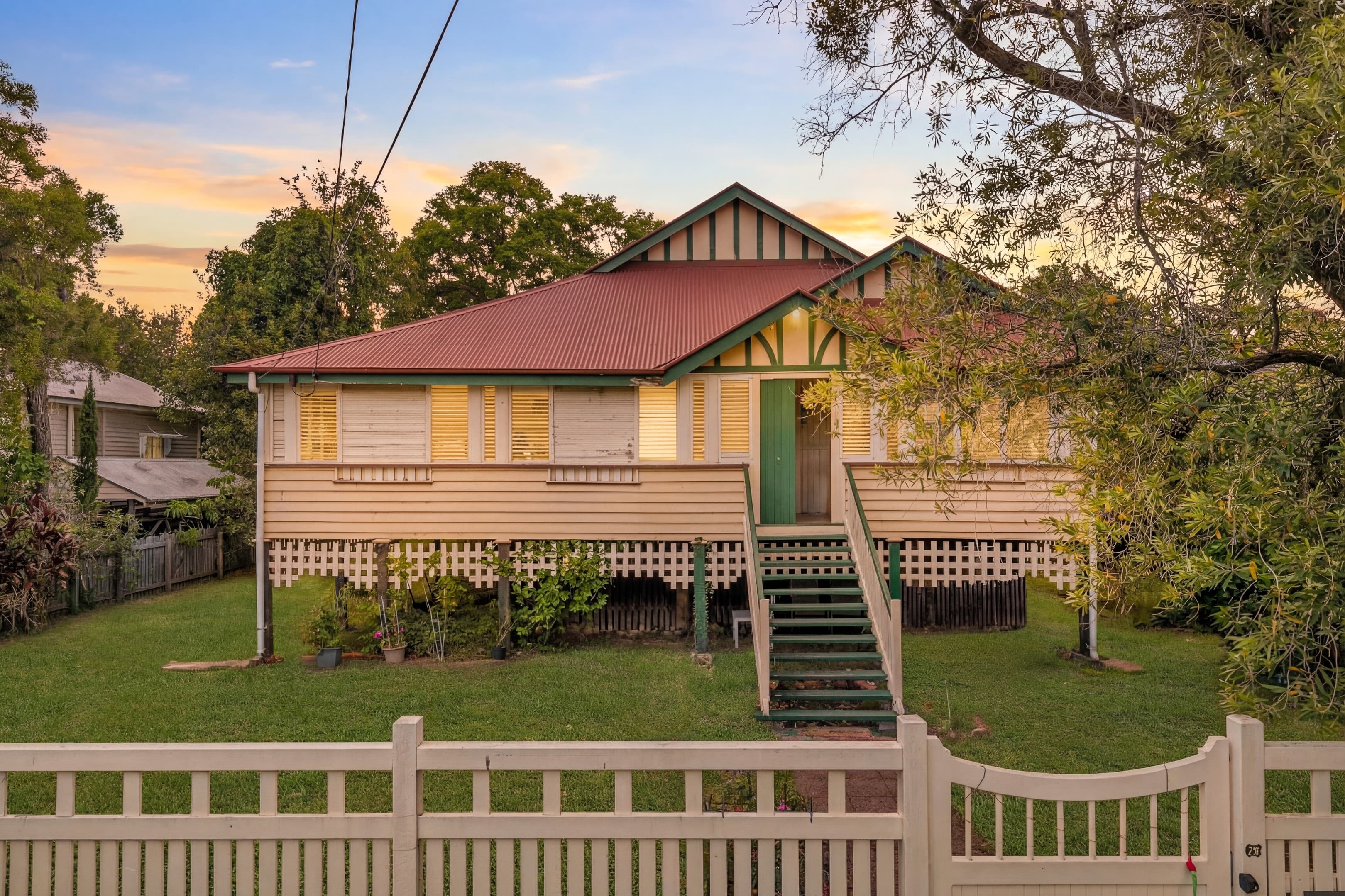 63 Clewley Street, Corinda — photo 1 of 5