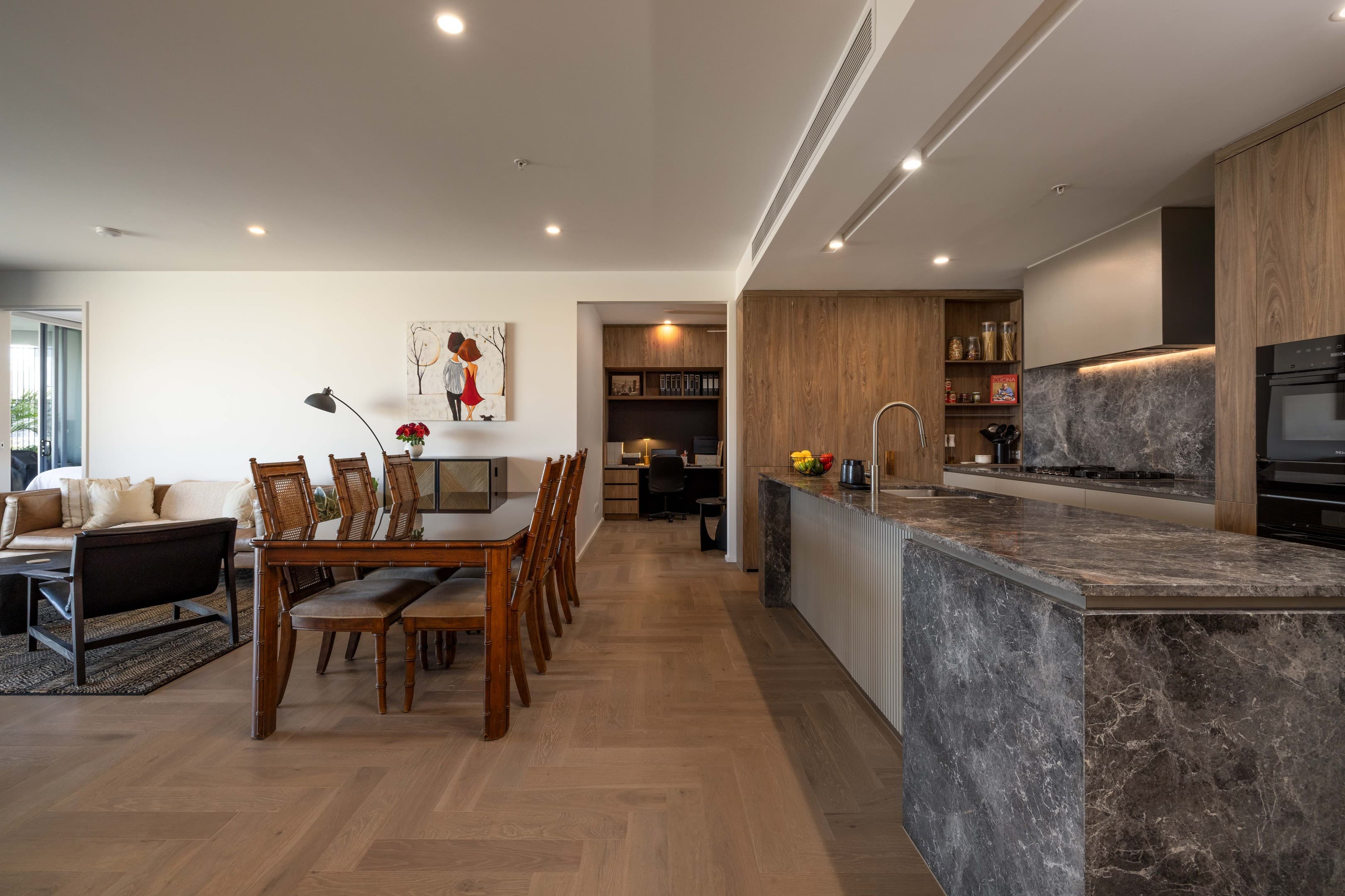 41005/11 Pidgeon Close, West End, West End — photo 1 of 5