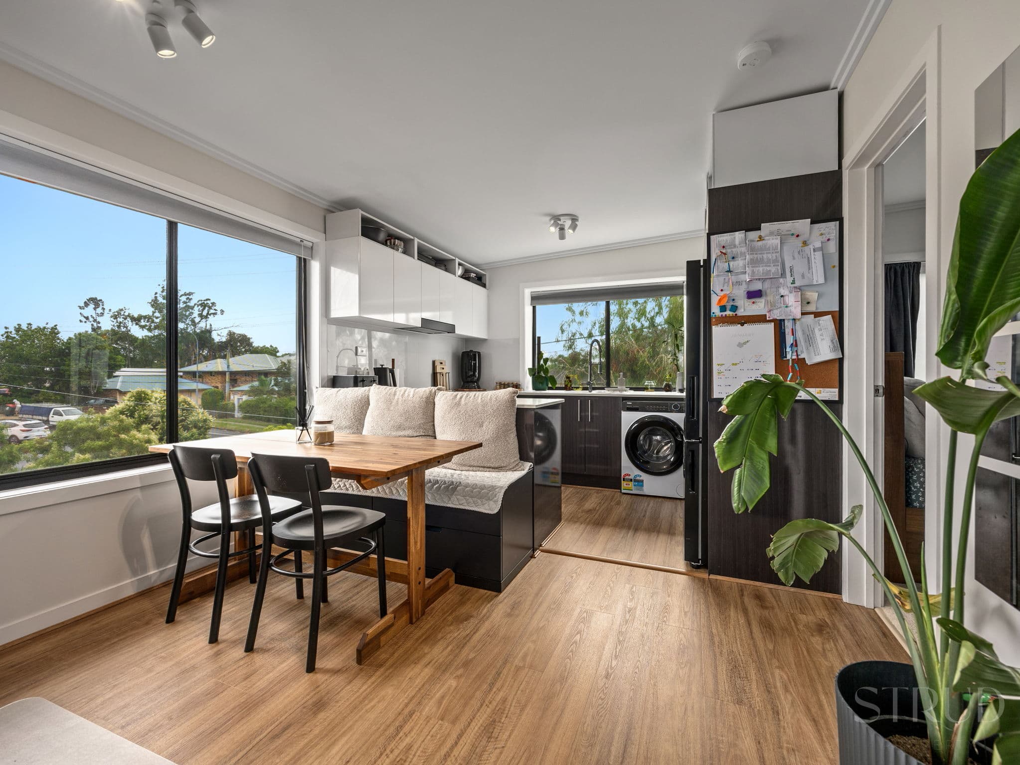 8/445 Oxley Road, Sherwood, Sherwood — photo 1 of 5