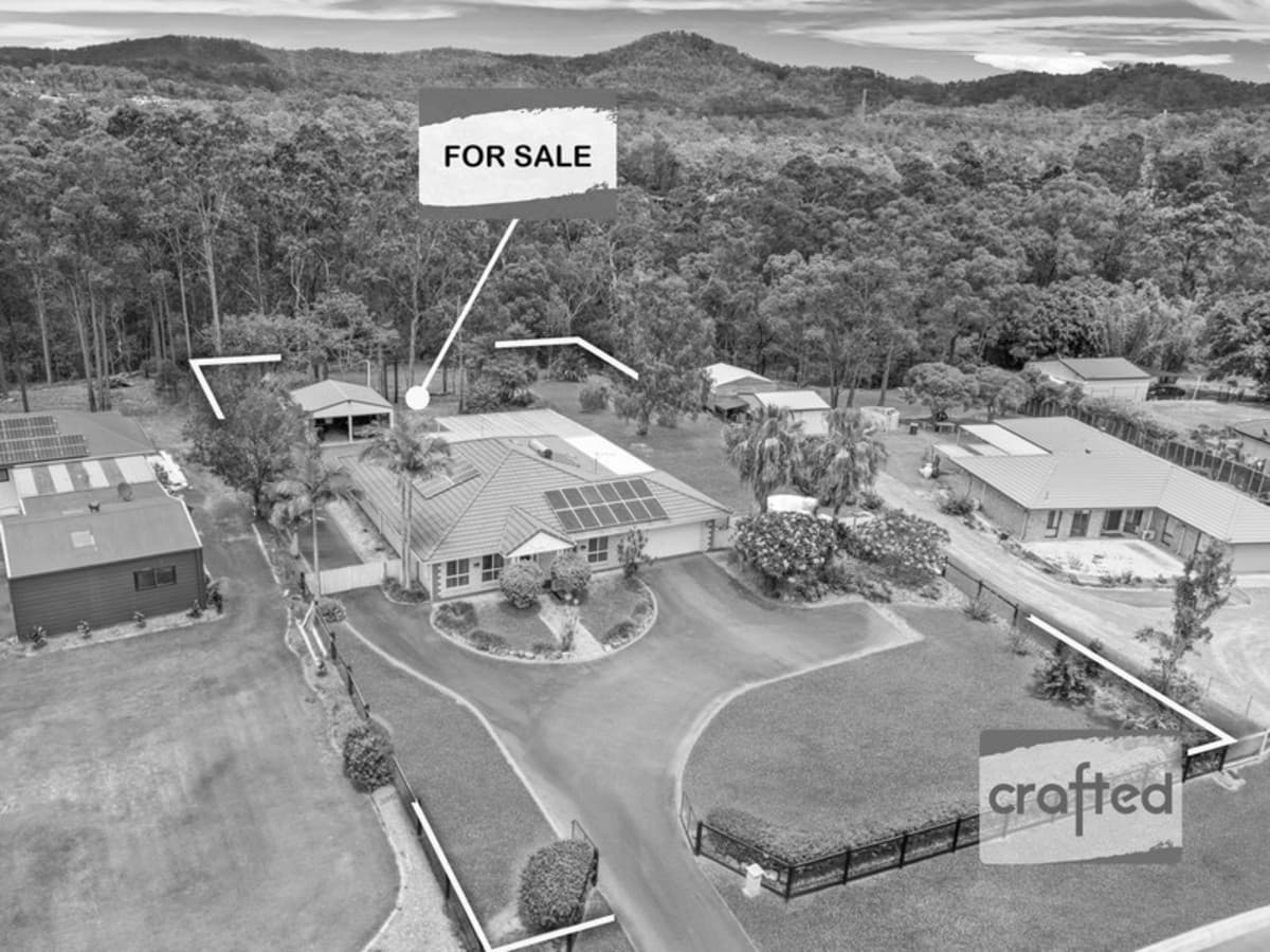 76 Silvereye Crescent, Greenbank, Greenbank — photo 1 of 5
