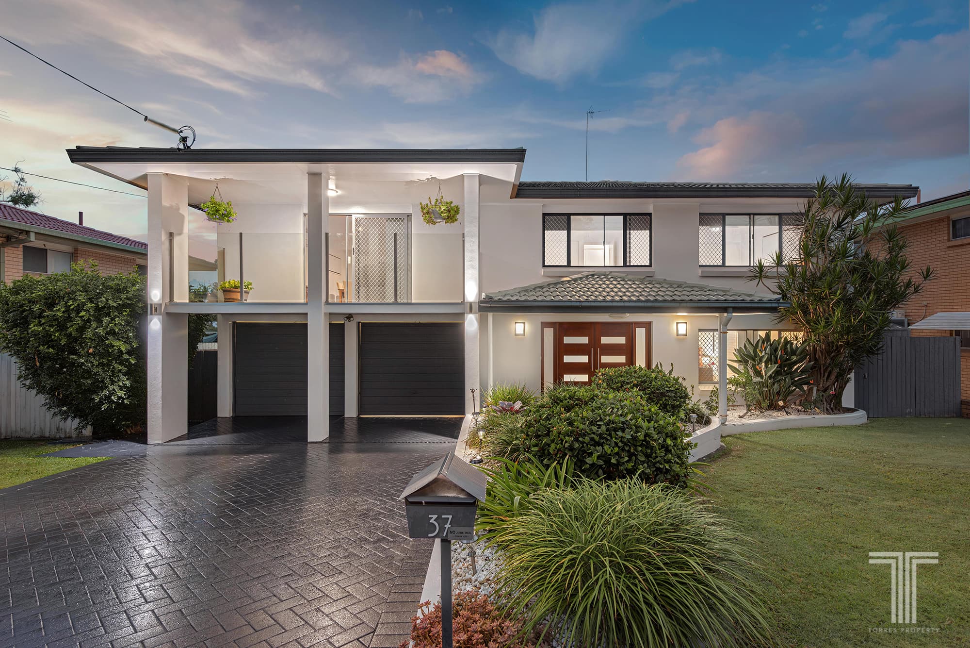 37 Morialta Street, Mansfield, Mansfield — photo 1 of 5