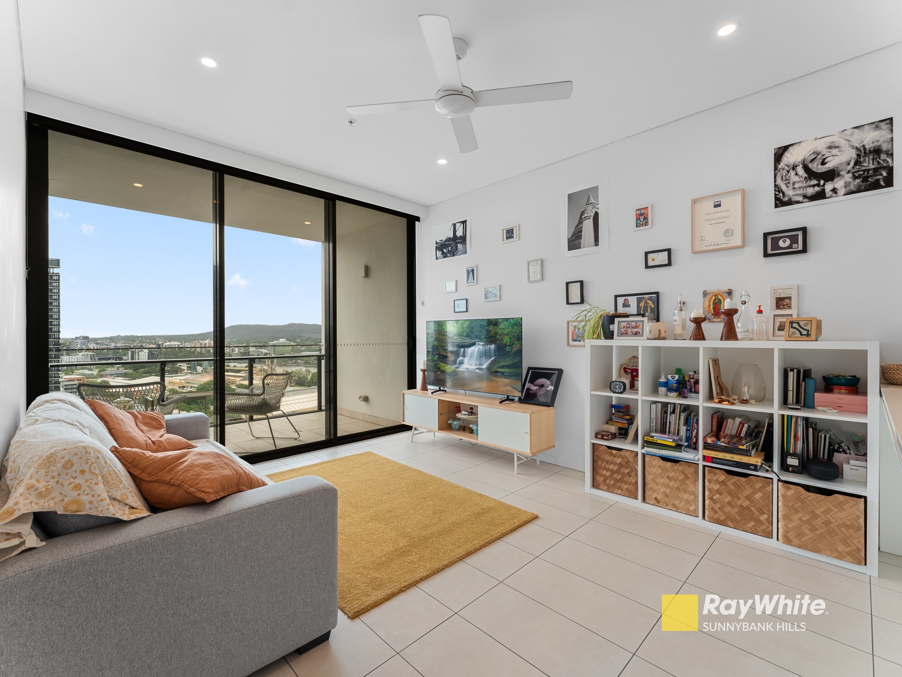 1913/19 Hope Street, South Brisbane - Image 1