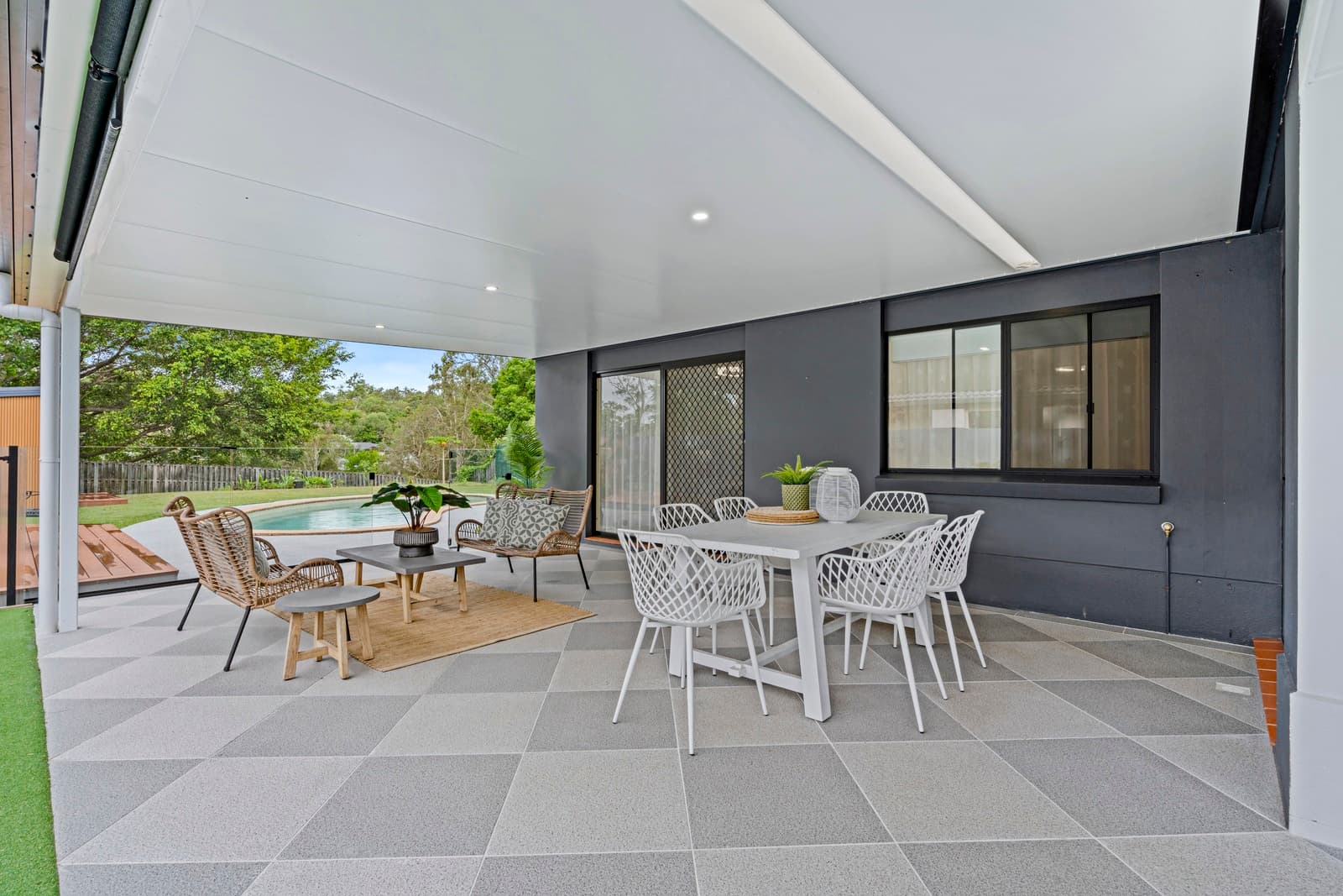 73 Daintree Drive, Parkwood, Parkwood — photo 1 of 5