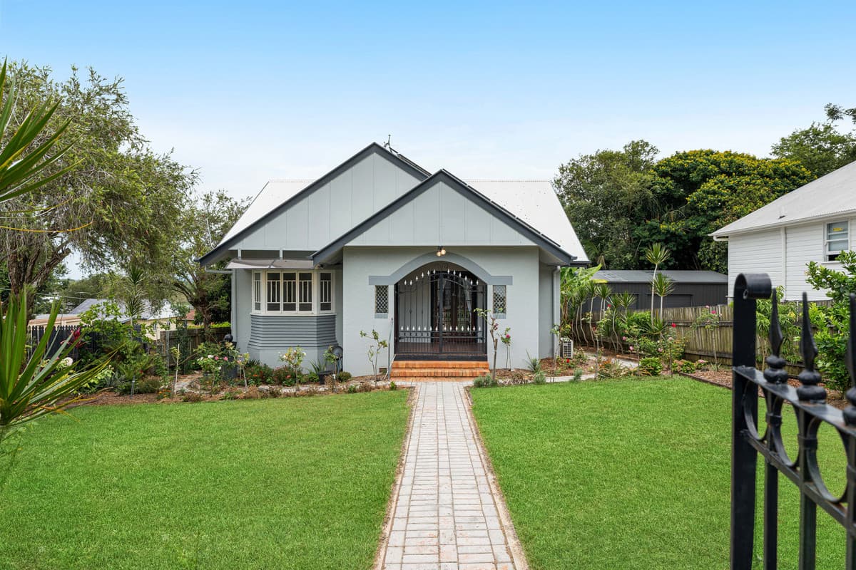 3 Hannam Street, Wynnum, Wynnum — photo 1 of 5