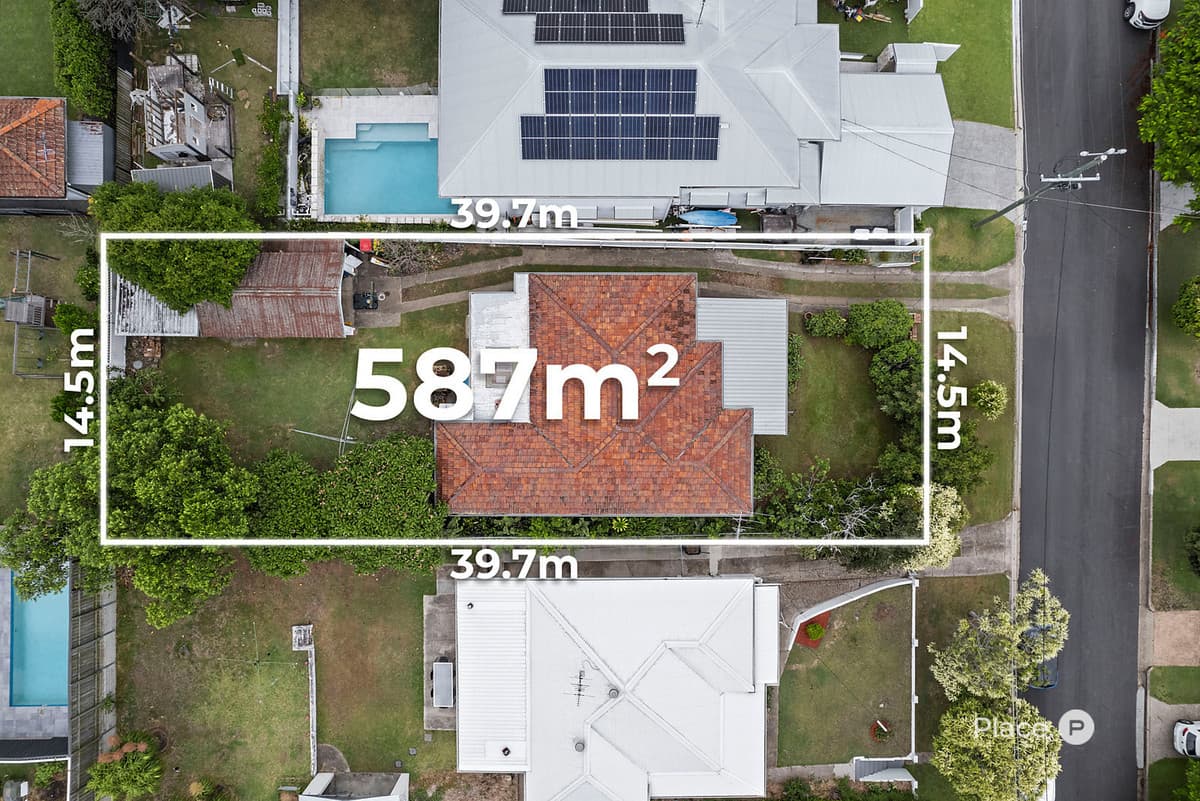 14 Durimbil Street, Camp Hill — photo 1 of 5
