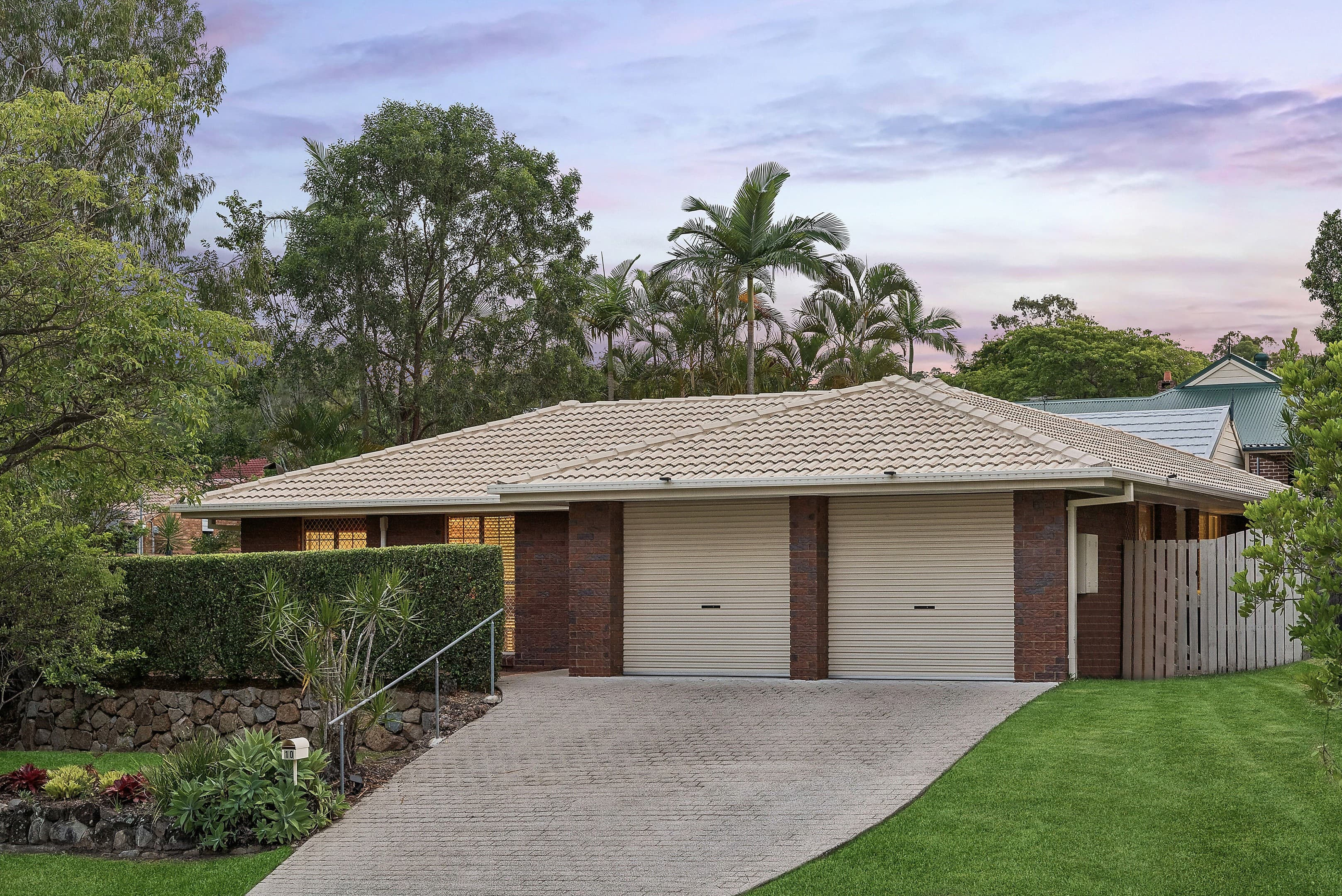 10 Glenlea Street, Keperra, Keperra — photo 1 of 5