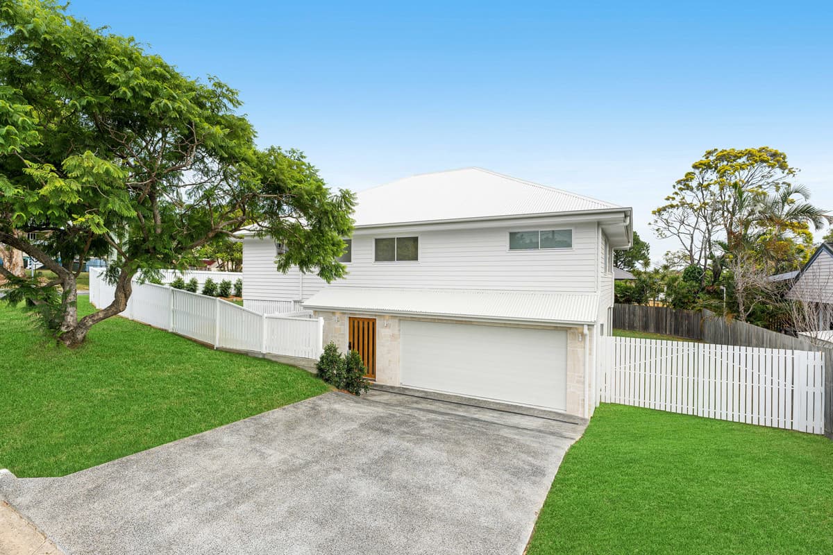 1 Nevis Street, Manly West, Manly West — photo 1 of 5