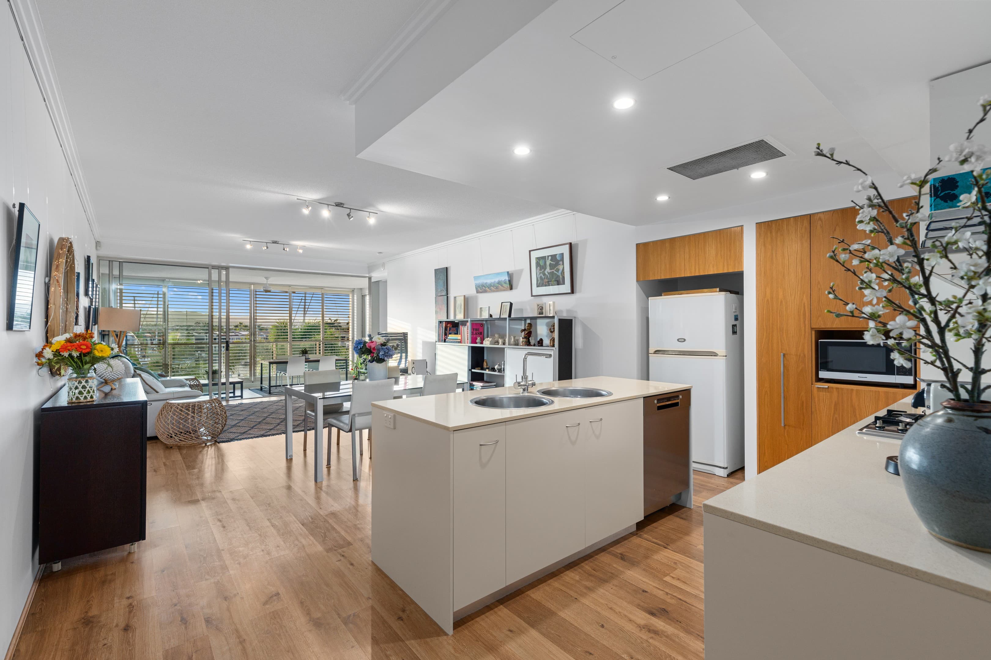 1768/1 Rialto Quay Drive, Hope Island - Image 1