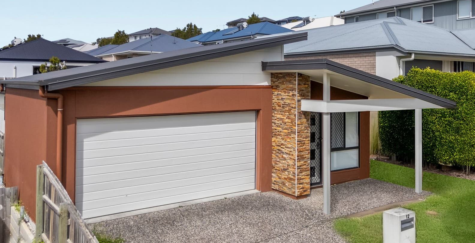 12 Aurora Street, Spring Mountain, Spring Mountain — photo 1 of 5