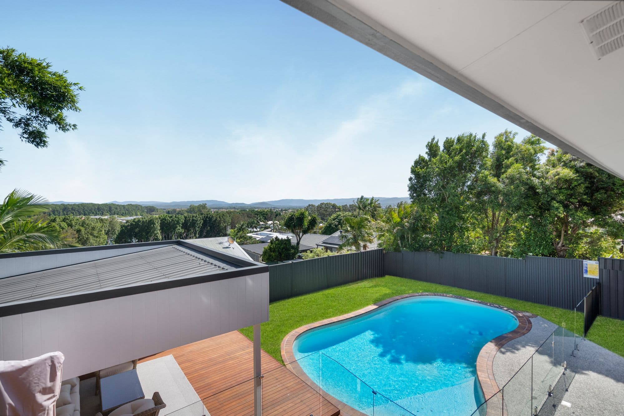 31 Mungala Street, Hope Island - Image 1