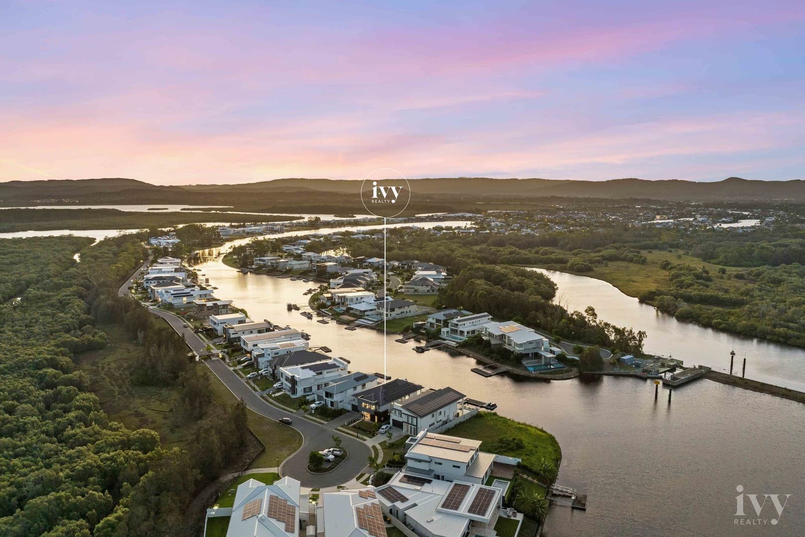 188 Lake Serenity Boulevard, Helensvale - Image 1