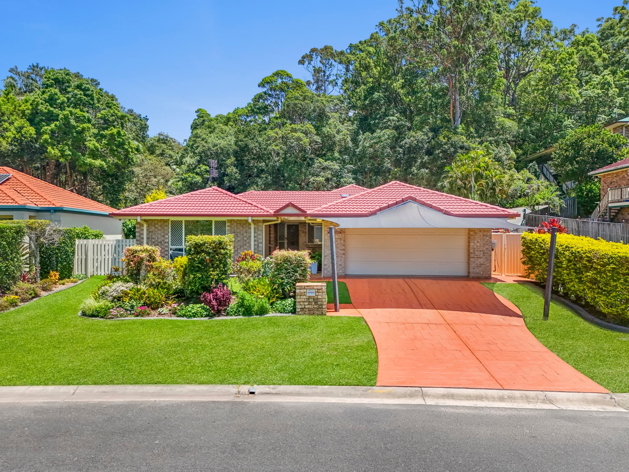 45 Water Gum Street, Elanora, Elanora — photo 1 of 5