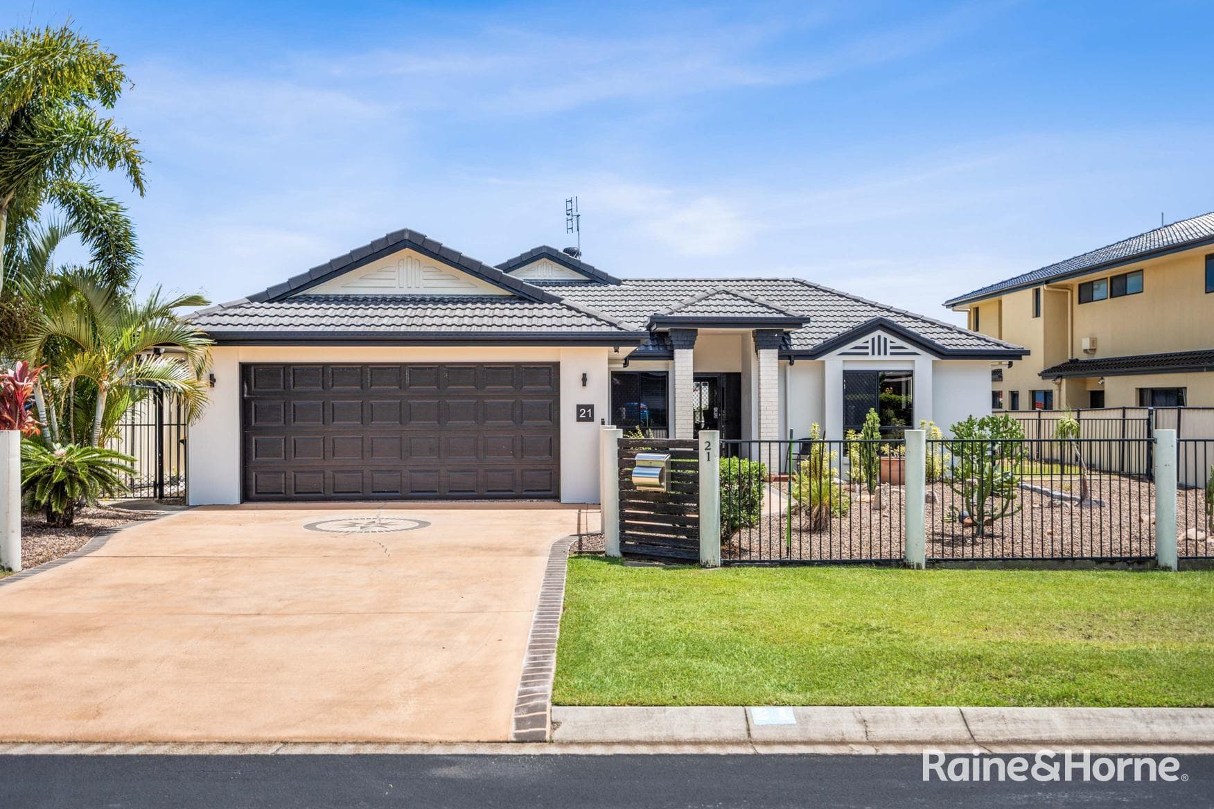21 Harrison Circuit, Urangan — photo 1 of 5