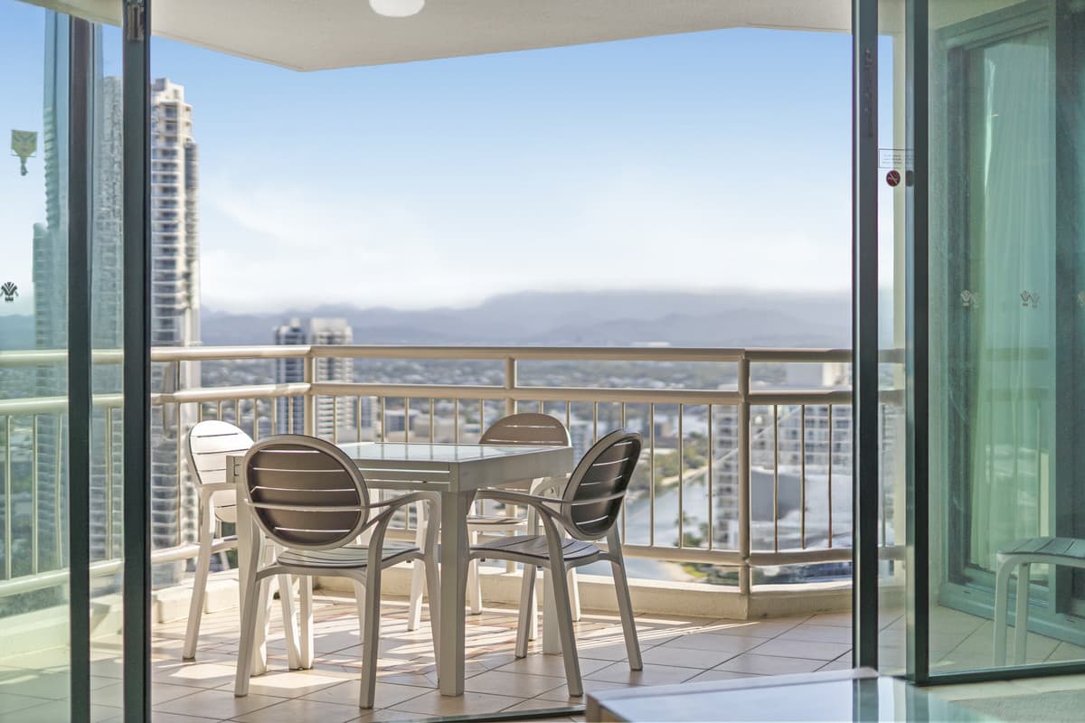 3201/5-19 Palm Avenue, Surfers Paradise - Image 1