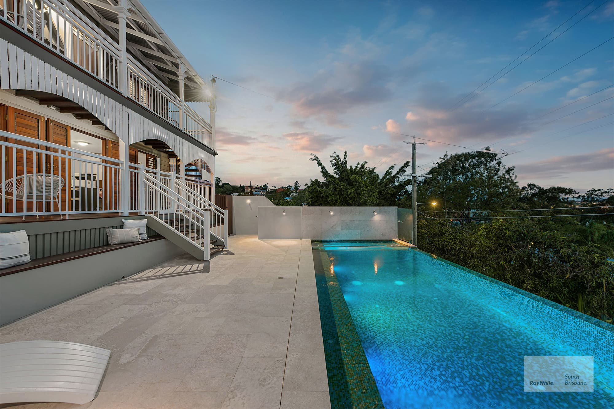 8 Paradise Street, Highgate Hill — photo 1 of 5