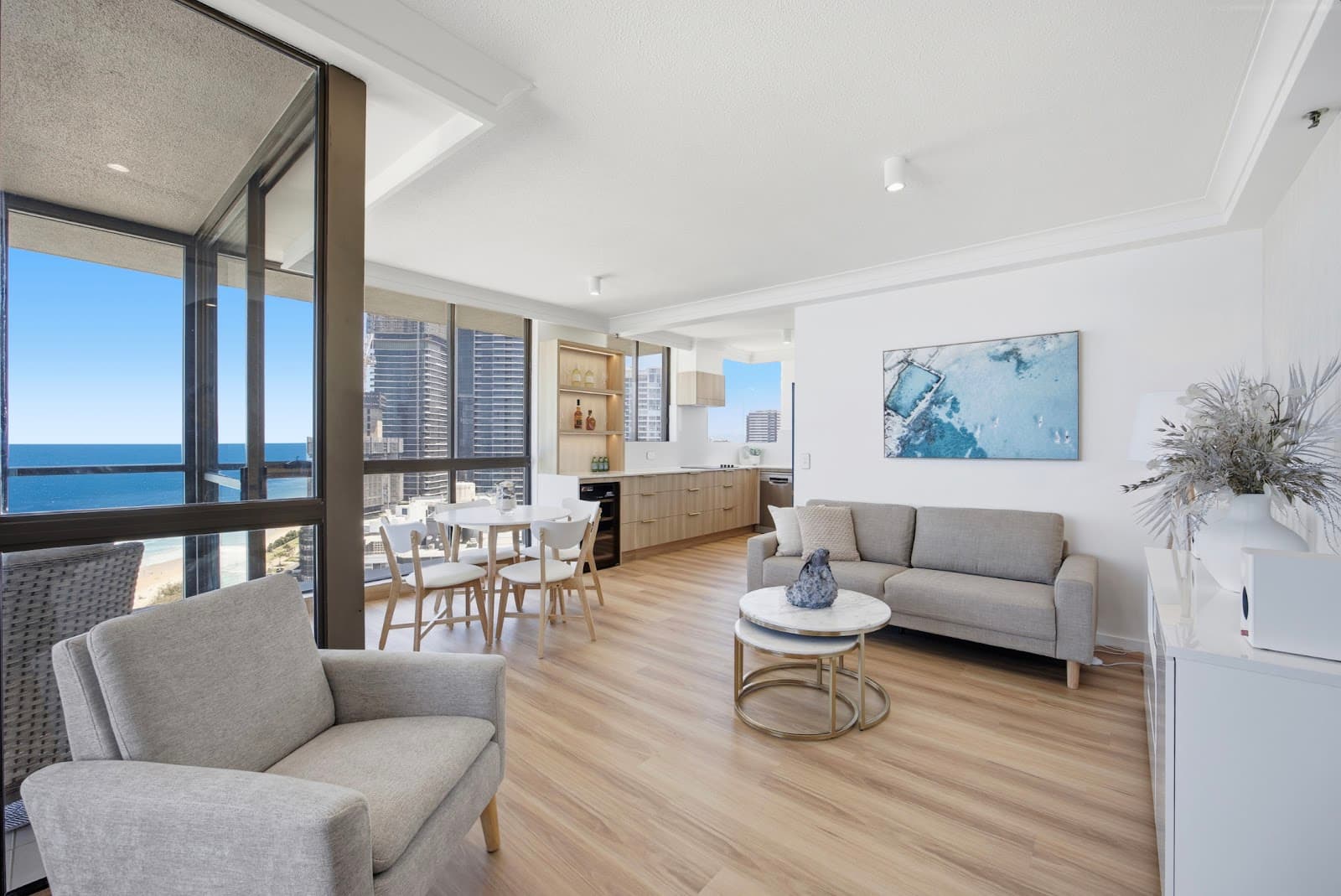 2001/198 Ferny Avenue, Surfers Paradise - Image 1