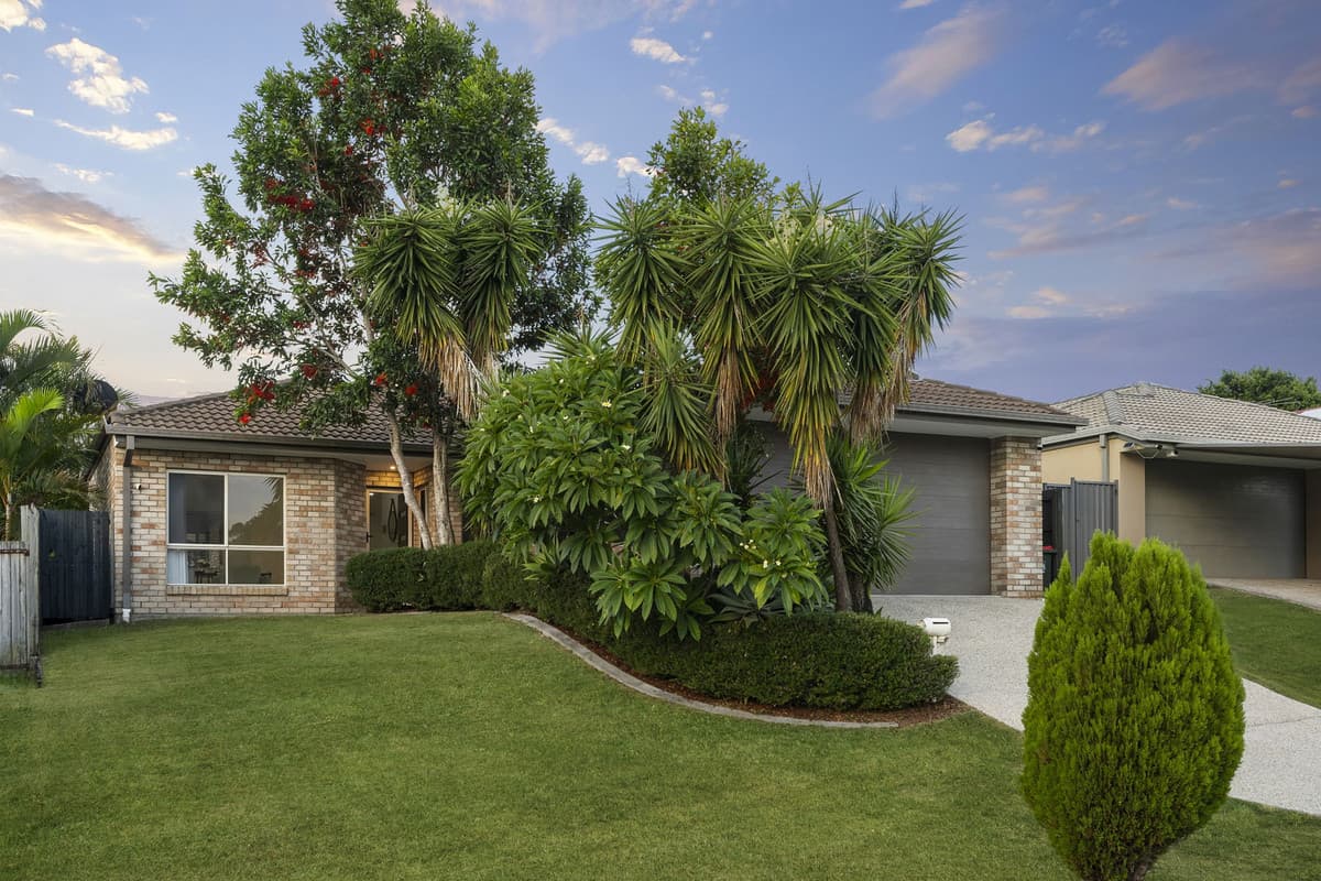 11 Jasmine Street, Wakerley, Wakerley — photo 1 of 5