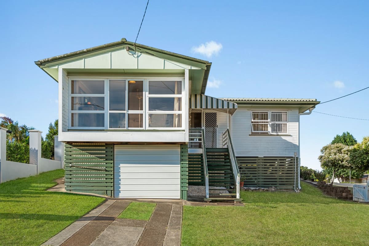 2 Chuter Street, Stafford Heights, Stafford Heights — photo 1 of 5