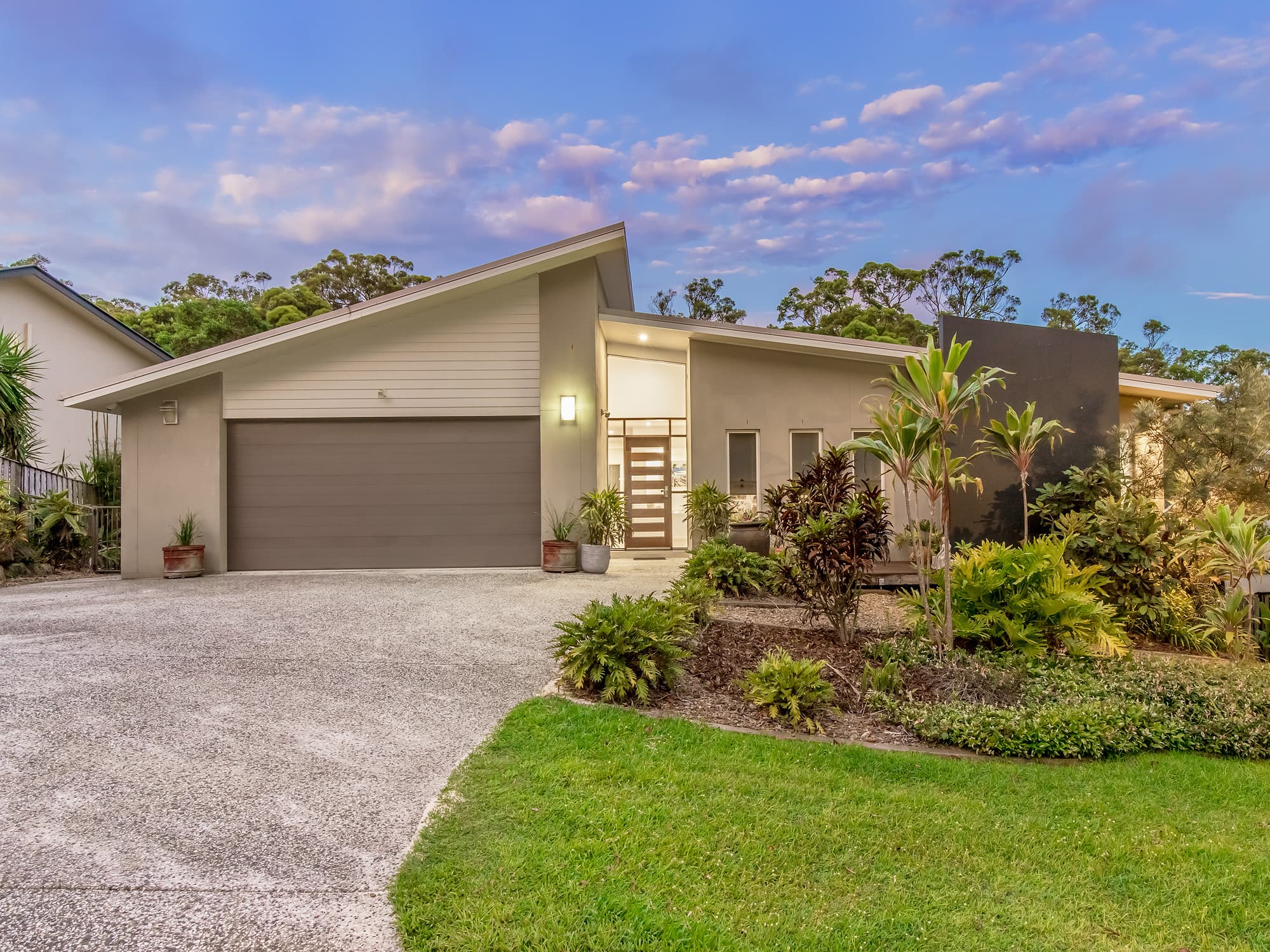 19 Grove Creek Close, Reedy Creek - Image 1