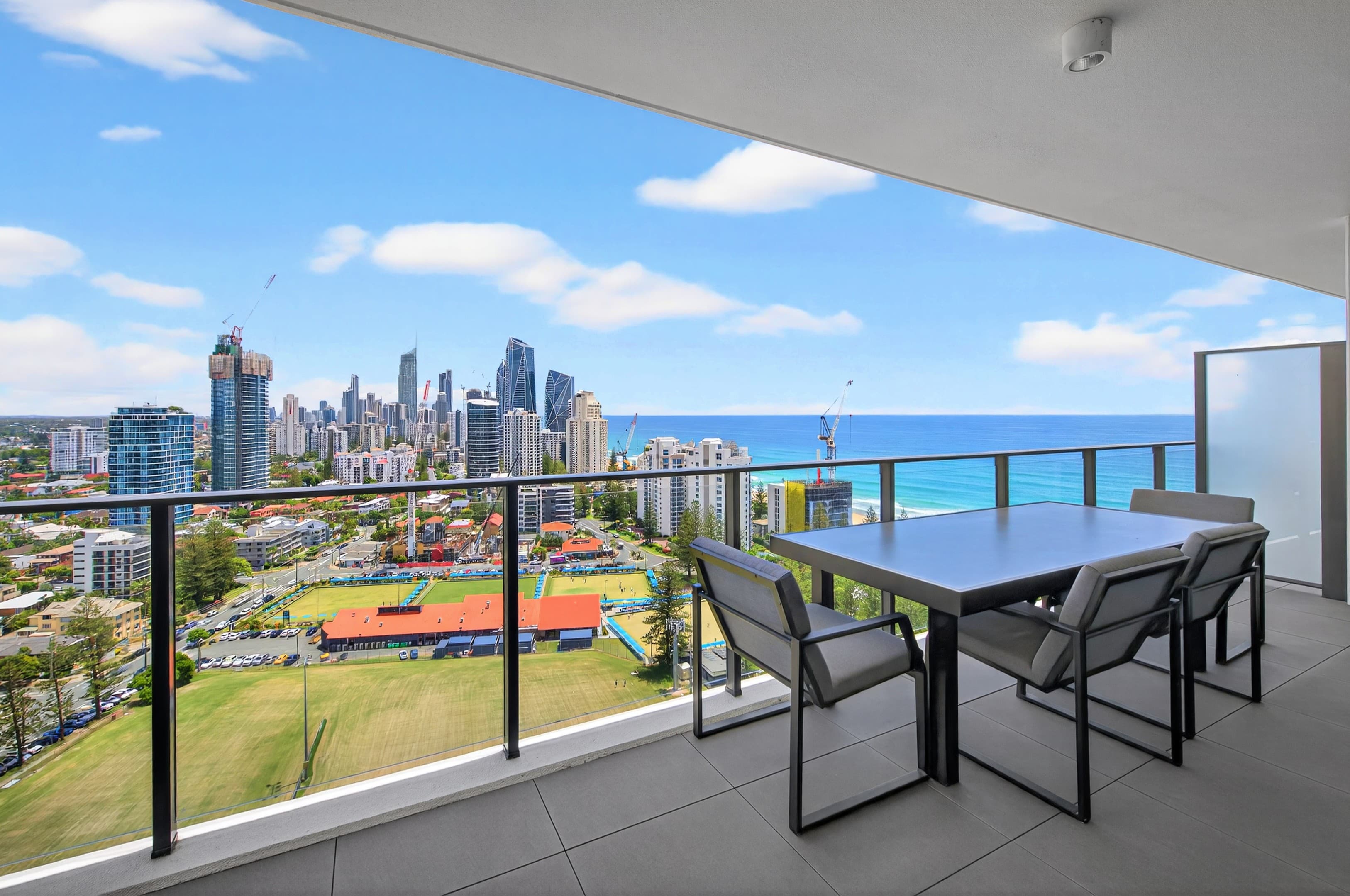 101/18 Chelsea Avenue, Broadbeach — photo 1 of 5