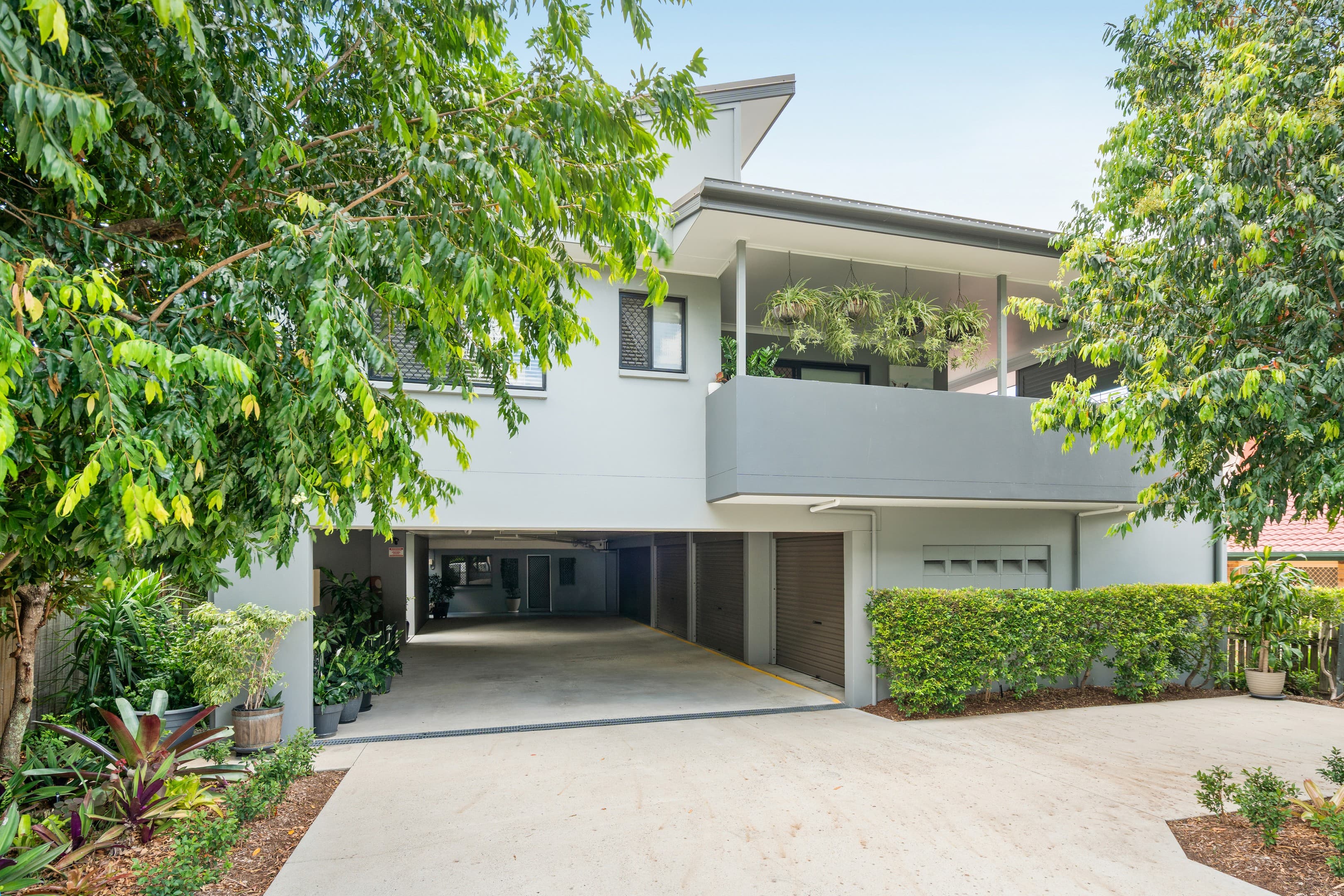 2/97 Wallace Street, Chermside, Chermside — photo 1 of 5