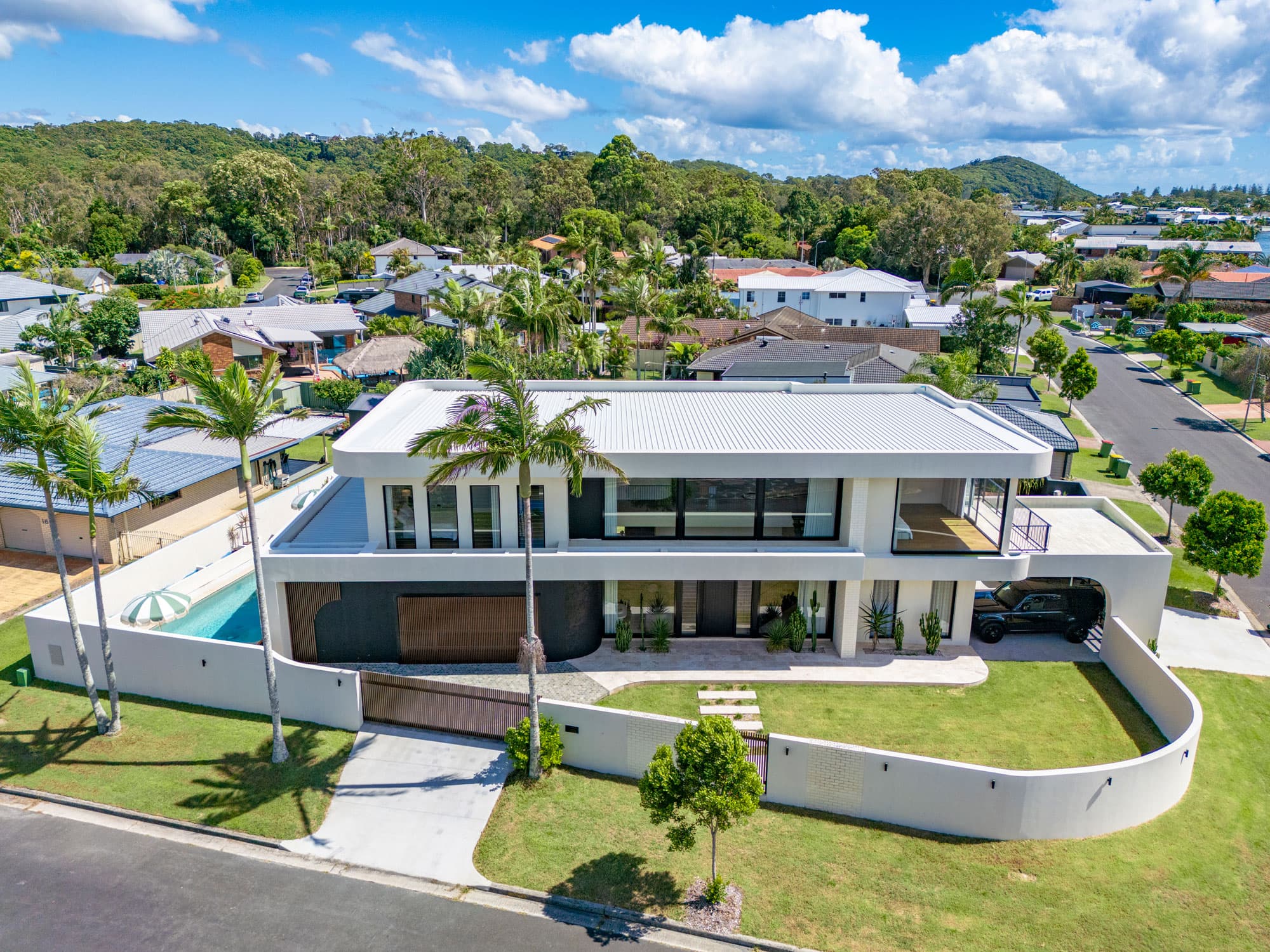 18 Linum Street, Palm Beach — photo 1 of 5