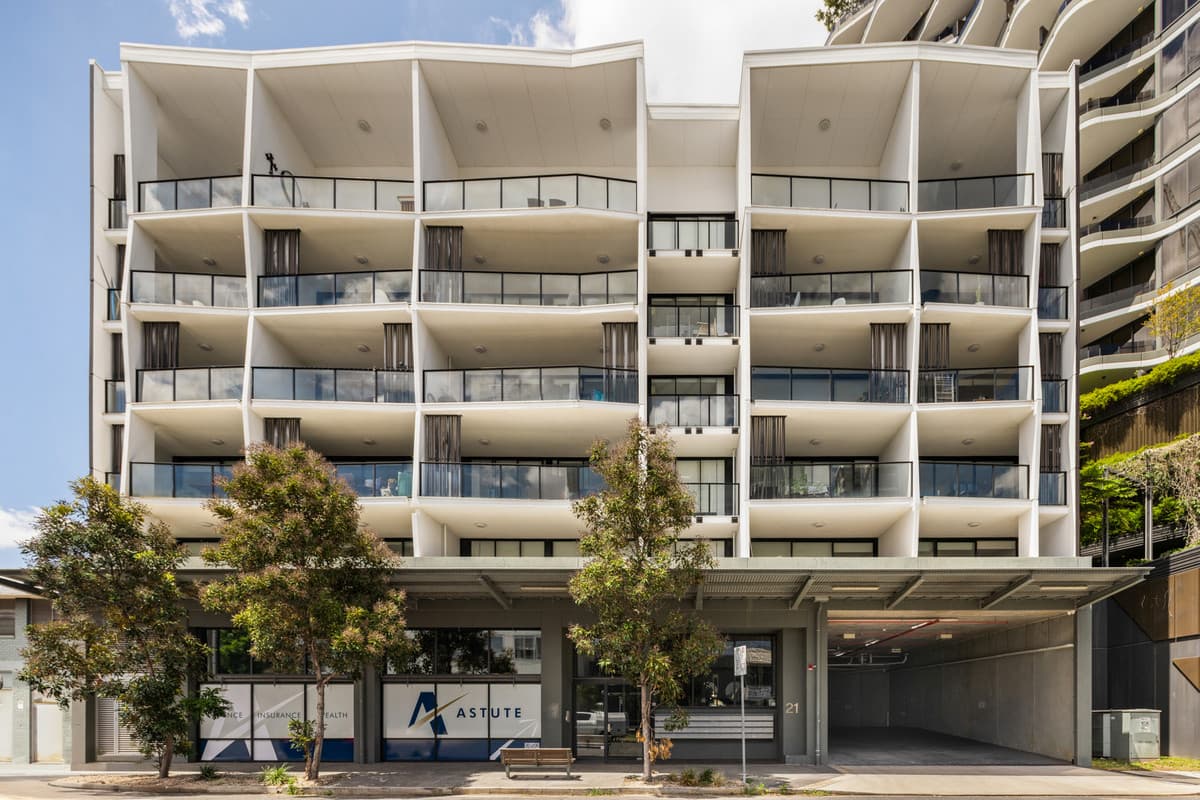 301/21 Nile Street, Woolloongabba, Woolloongabba — photo 1 of 5