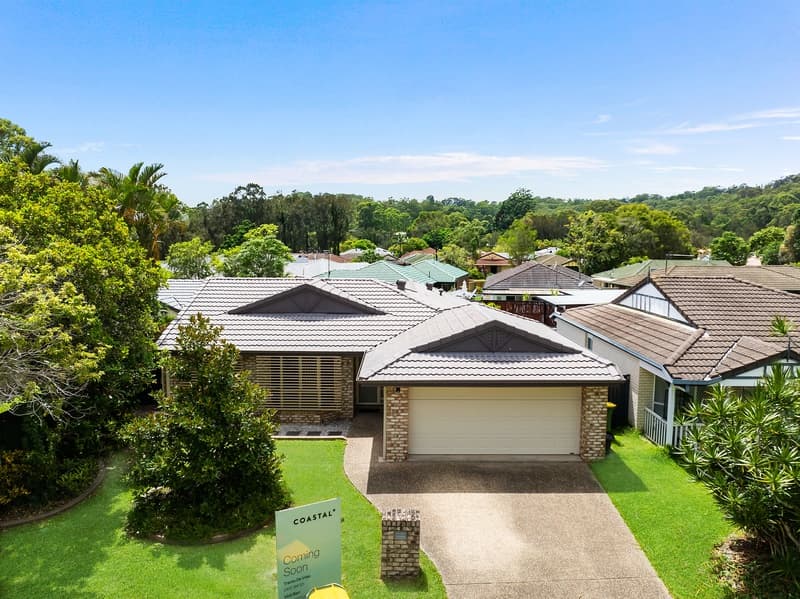 5 Hydrilla Court, Elanora, Elanora — photo 1 of 5
