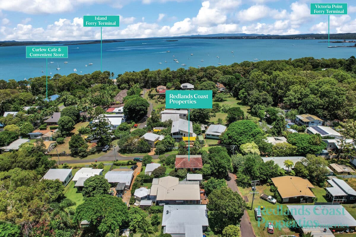 11 Kingfisher Street, Coochiemudlo Island - Image 1