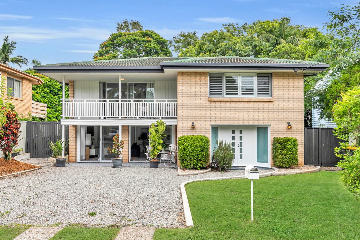 16 Grounds Street, Yeronga, Yeronga — photo 1 of 5