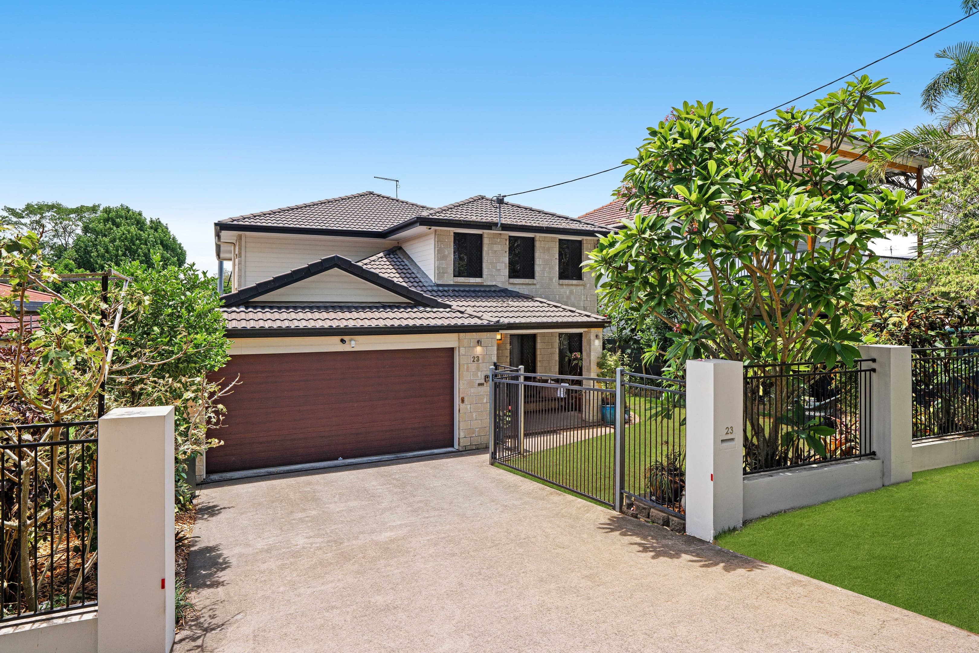 23 Sandy Camp Road, Wynnum, Wynnum — photo 1 of 5