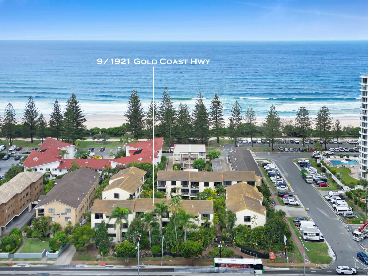 9/1921 Gold Coast Highway, Burleigh Heads, Burleigh Heads — photo 1 of 5