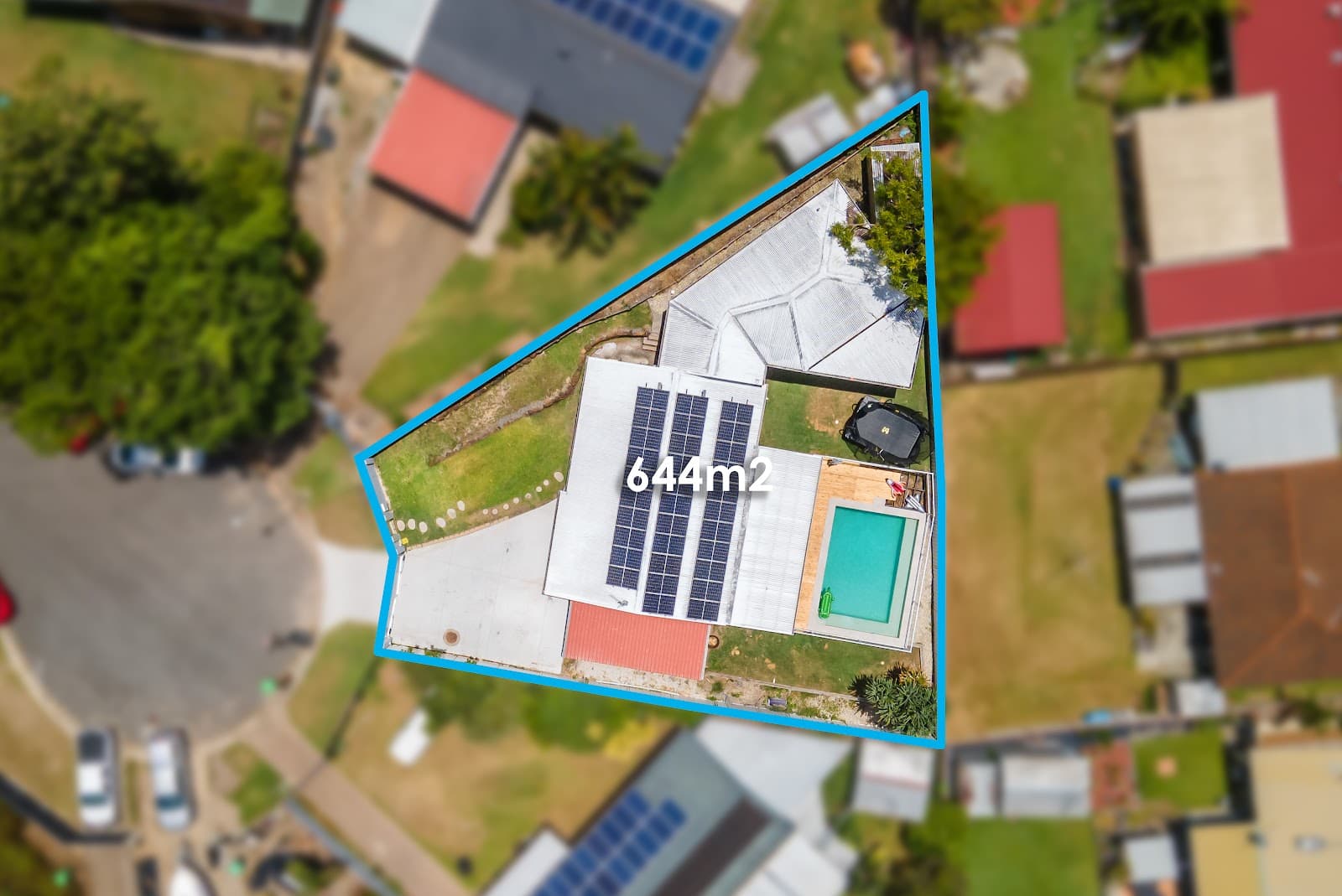 8 Coomville Crescent, Nerang — photo 1 of 5
