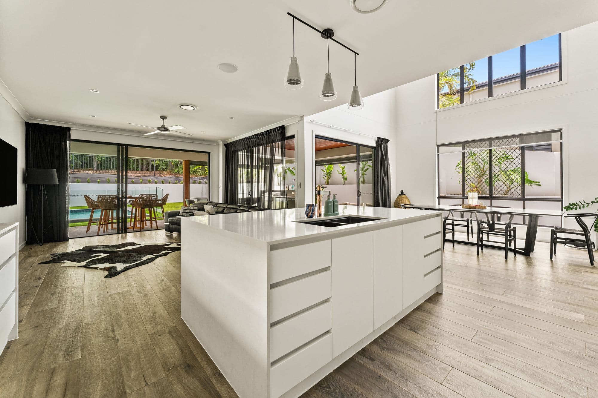 8a Andromeda Parade, Robina — photo 1 of 5