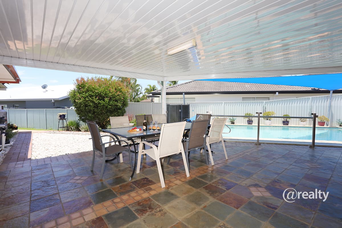 7 Breakspear Road, Molendinar — photo 1 of 5